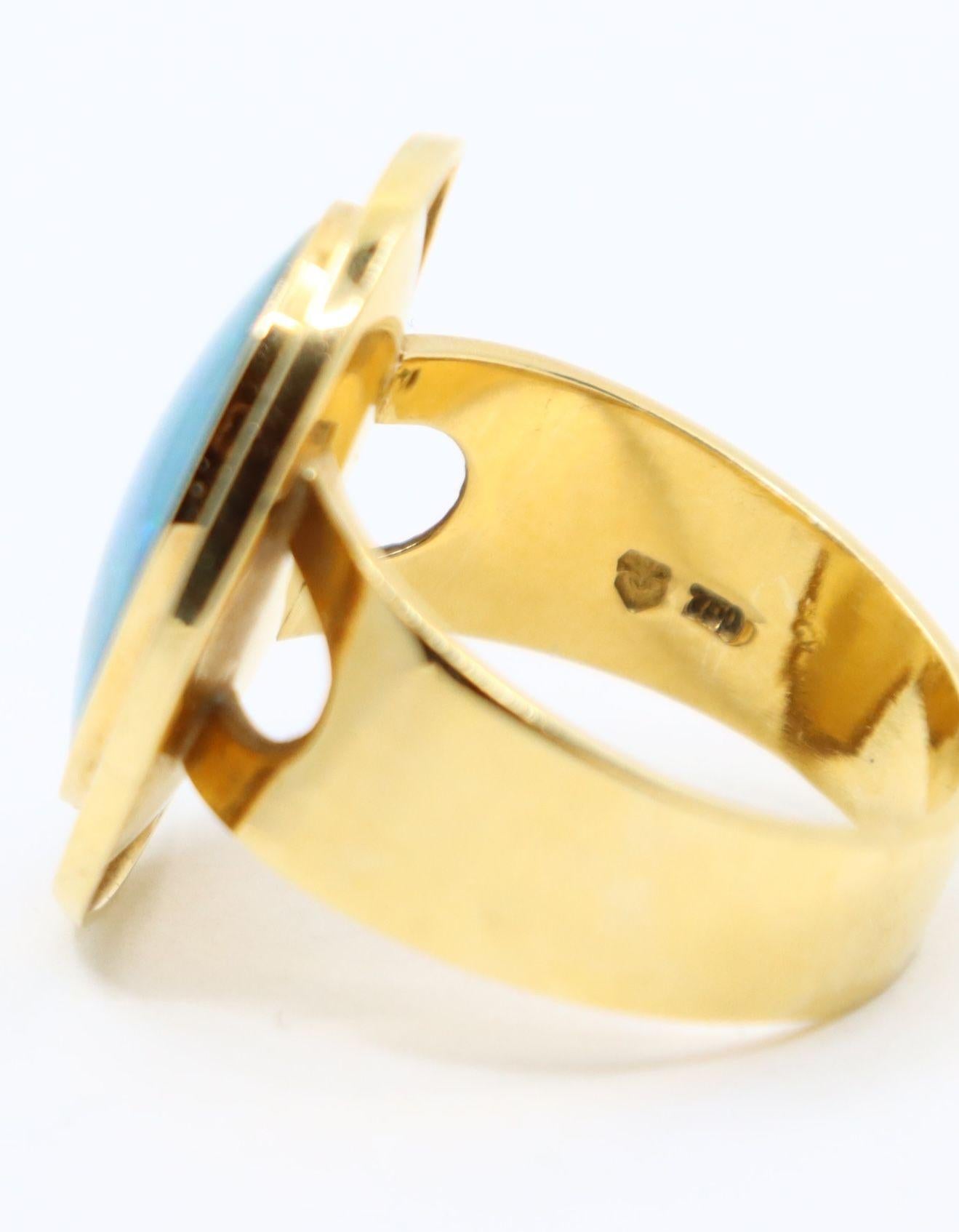 Vintage 18K Gold Opal Cabochon Ring