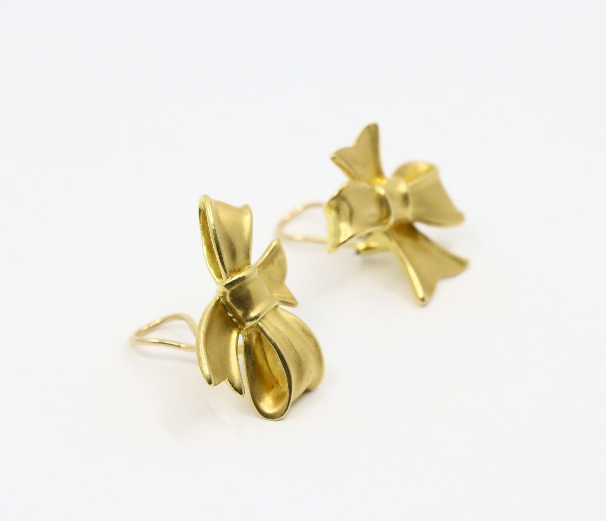 Angela Cummings 1984's 18K Gold Bow Tie Earrings
