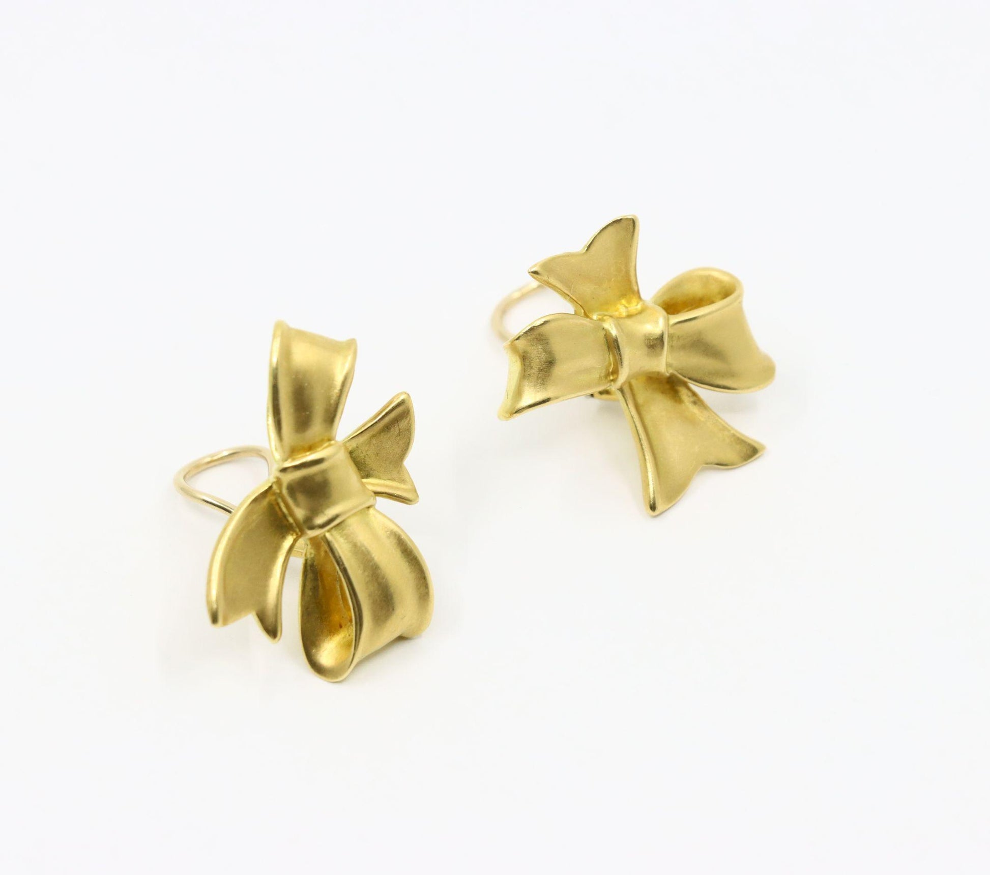 Angela Cummings 1984's 18K Gold Bow Tie Earrings