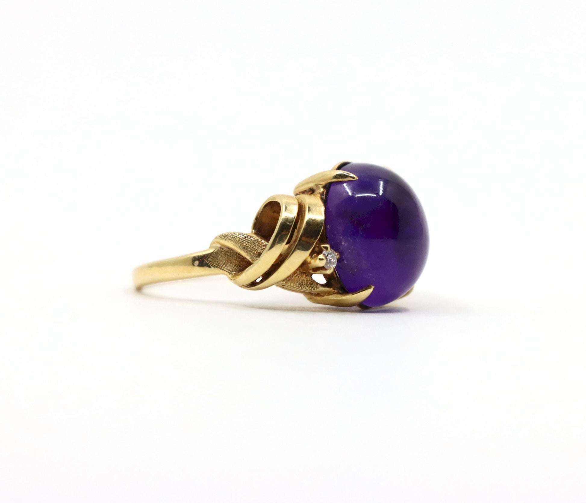Vintage 14K Gold Diamond Amethyst Ring