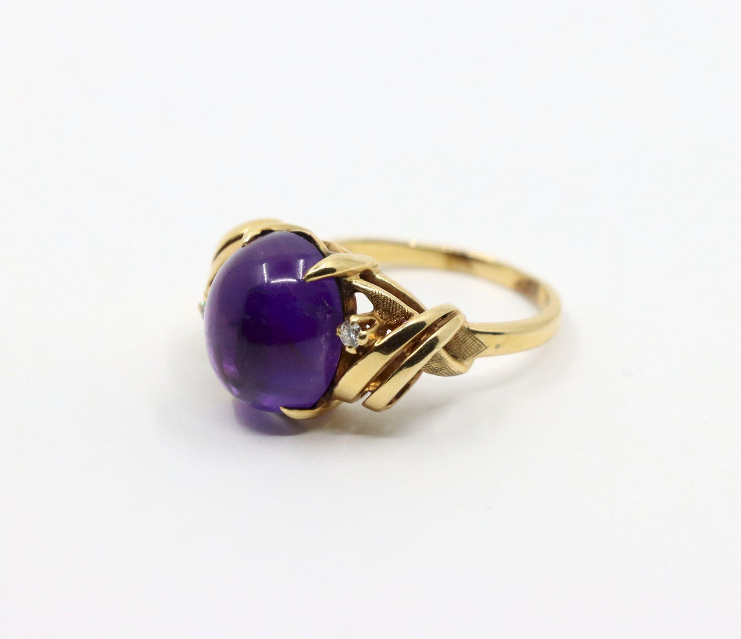 Vintage 14K Gold Diamond Amethyst Ring