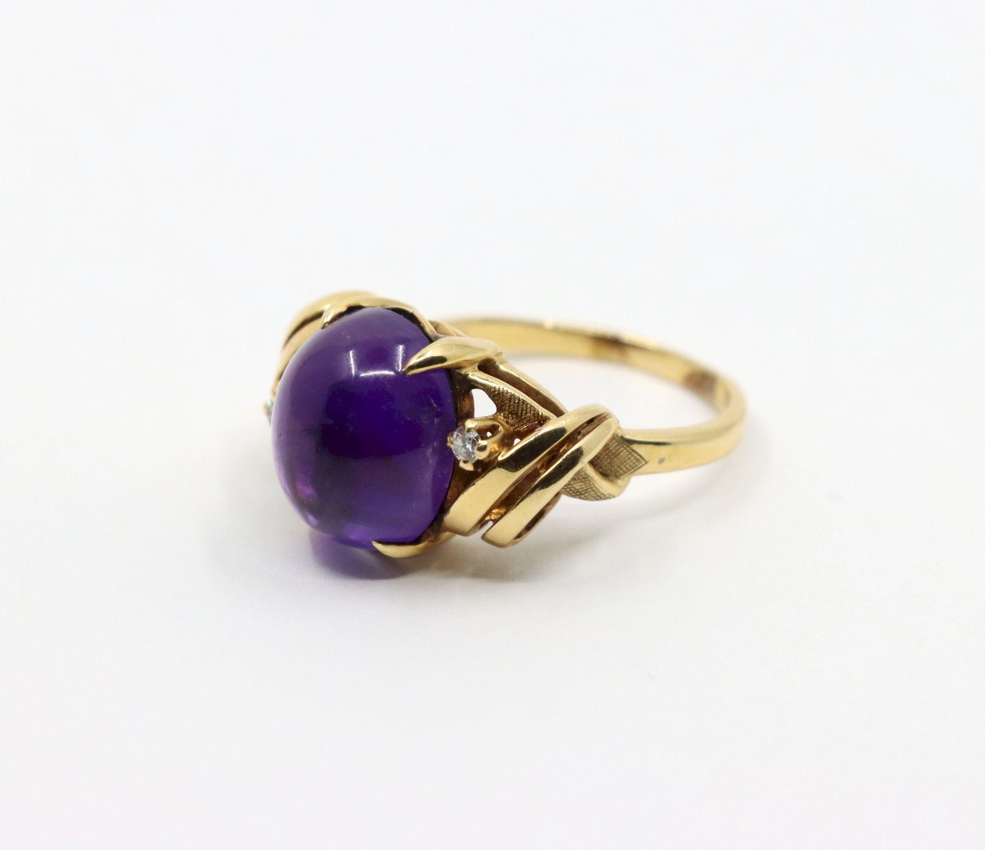 Vintage 14K Gold Diamond Amethyst Ring