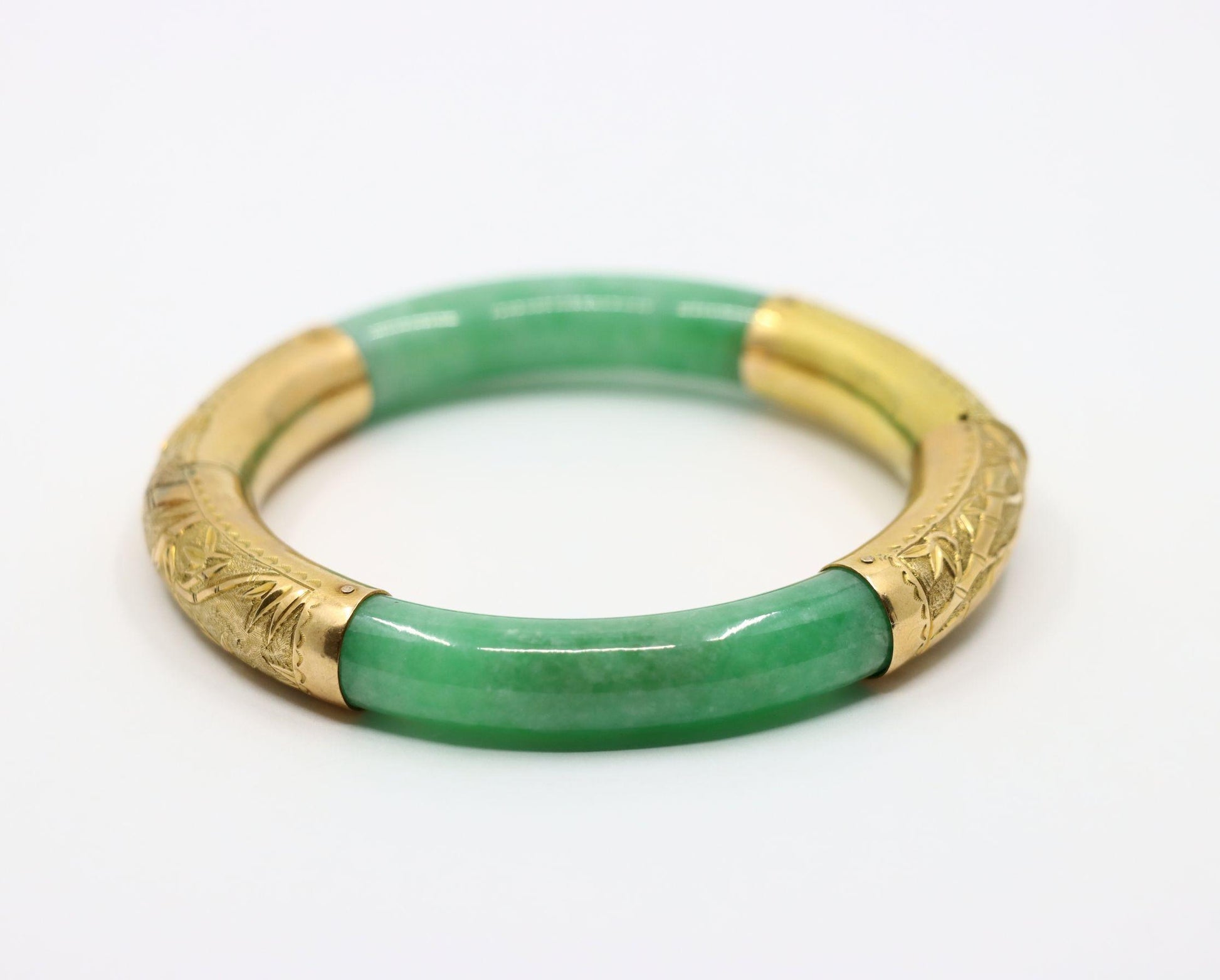 Vintage 14K Gold Green Jade Bracelet