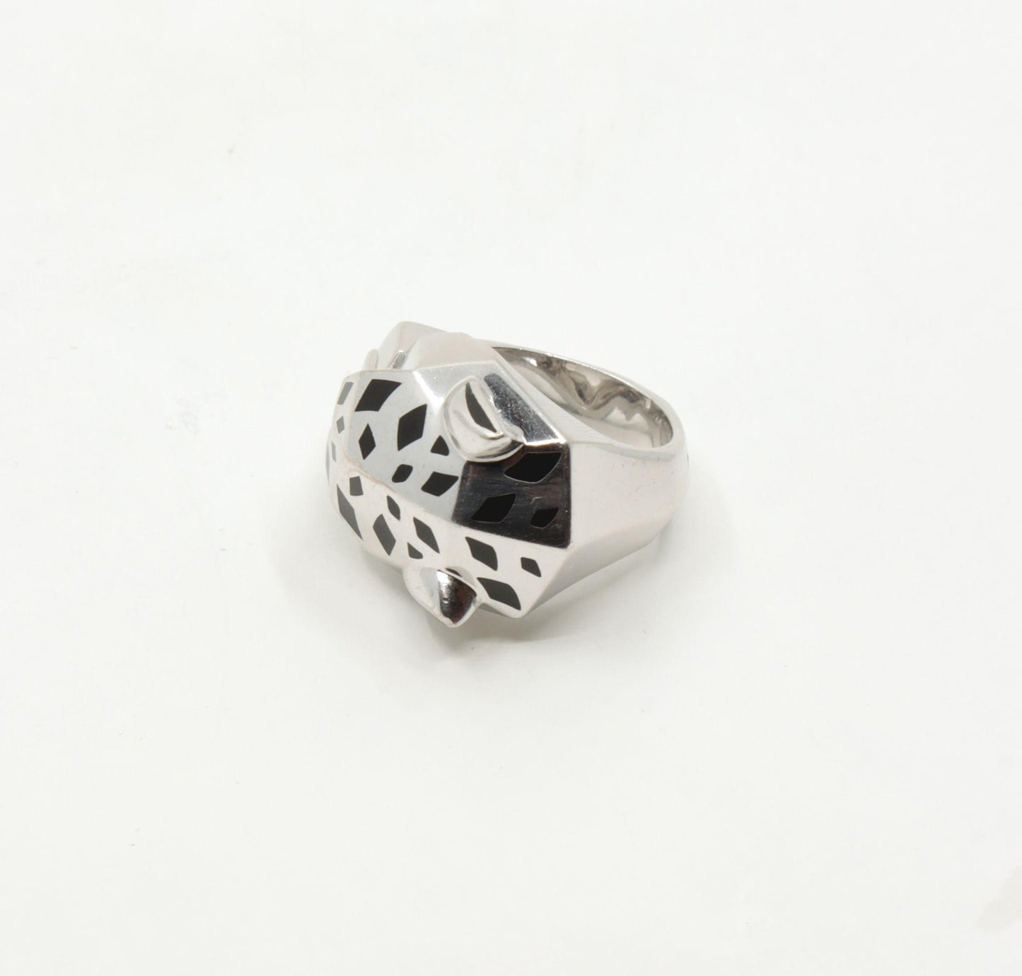 18K White Gold Panthère de Cartier Ring