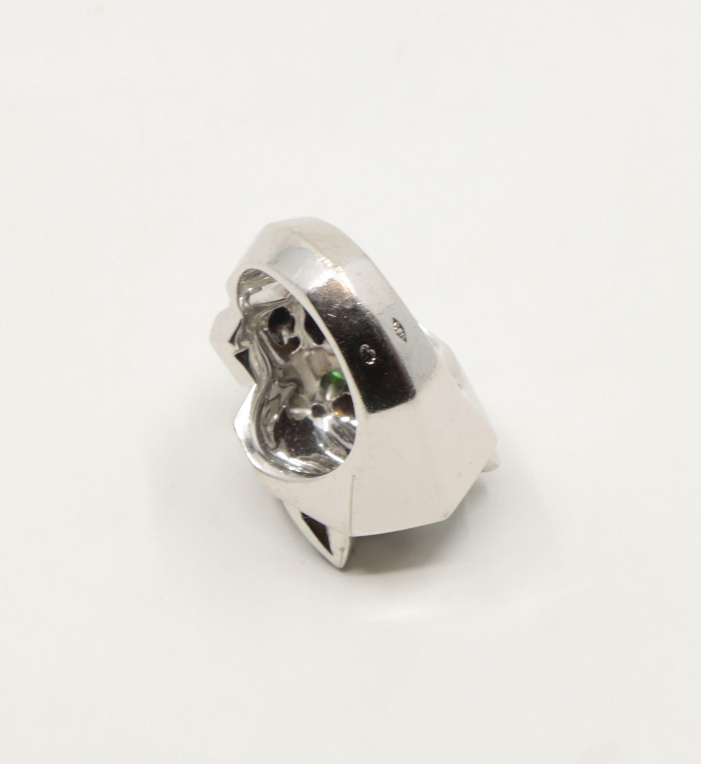 18K White Gold Panthère de Cartier Ring