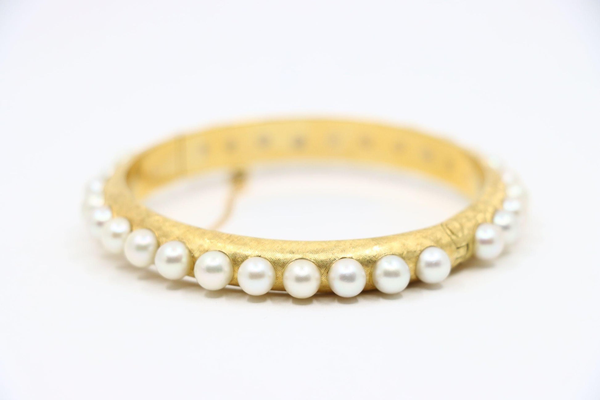 Vintage 18K Gold Pearl Bracelet