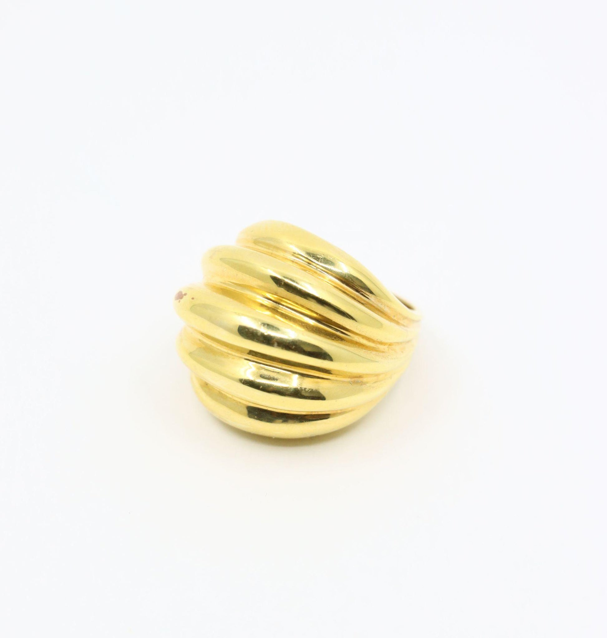 Vintage 18K Gold Wave Ring