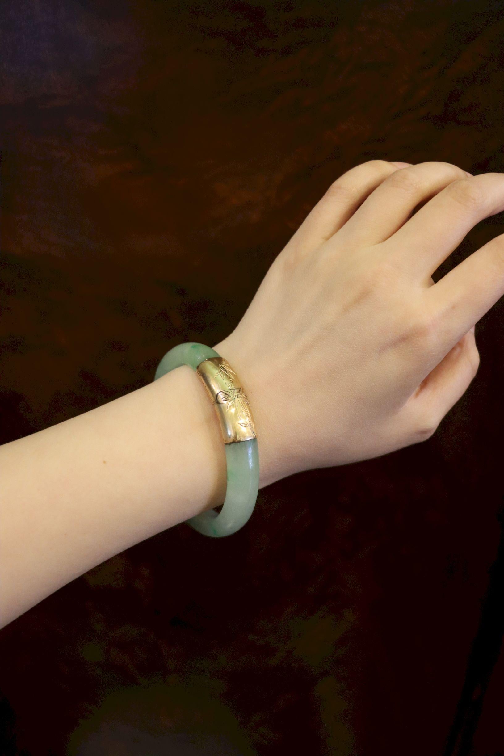 Vintage 14K Gold Jade Bracelet