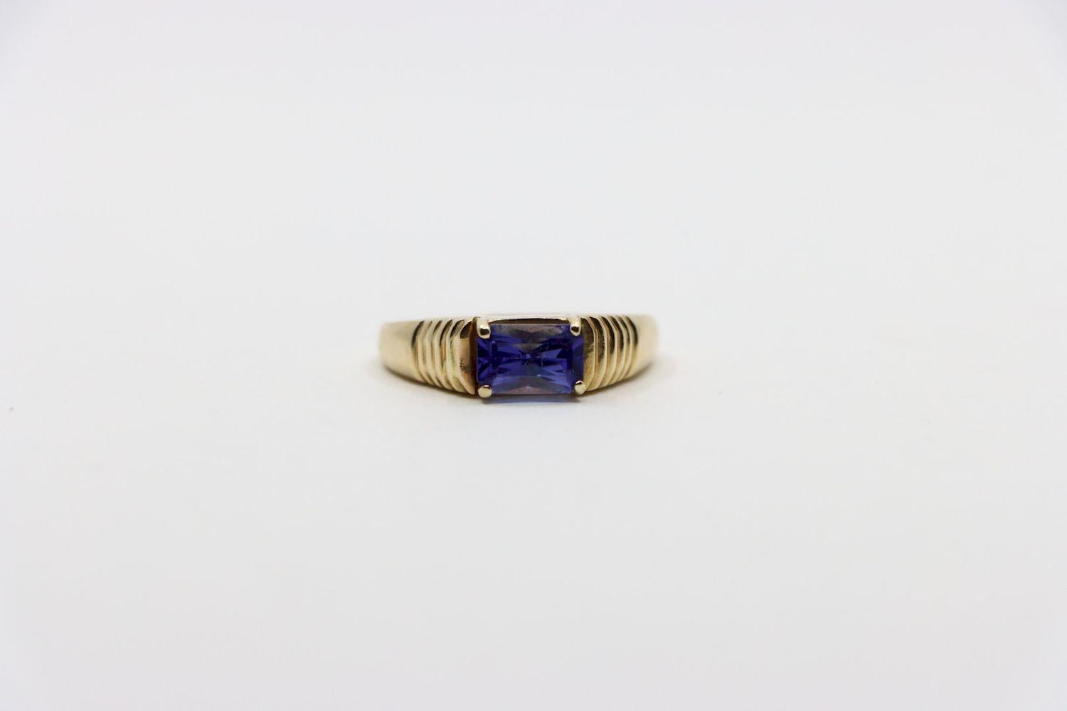 Vintage 14K Gold Tanzantie Ring