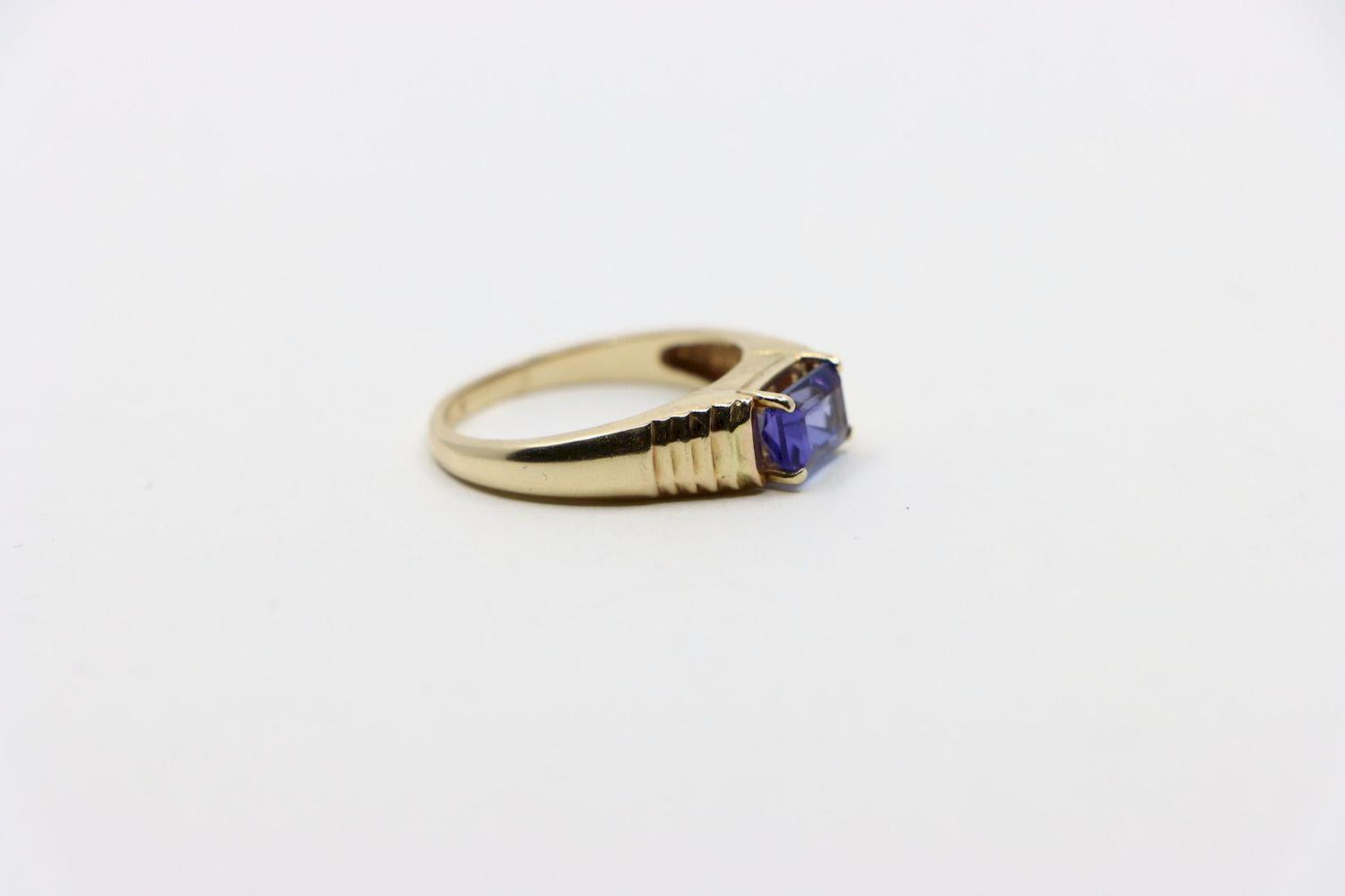 Vintage 14K Gold Tanzantie Ring