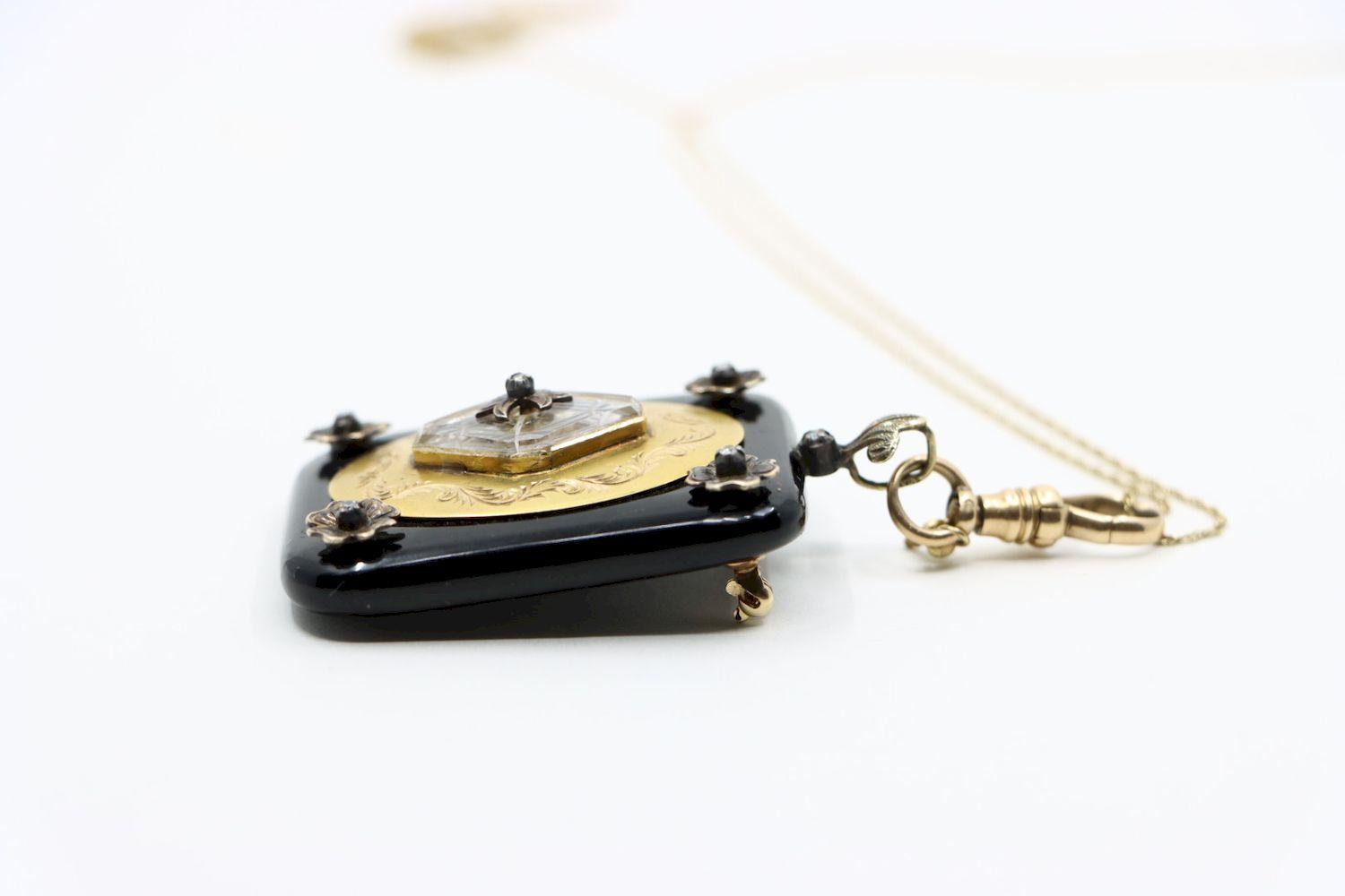 Antique Victorian 14K Gold Black Onyx Pendant Necklace