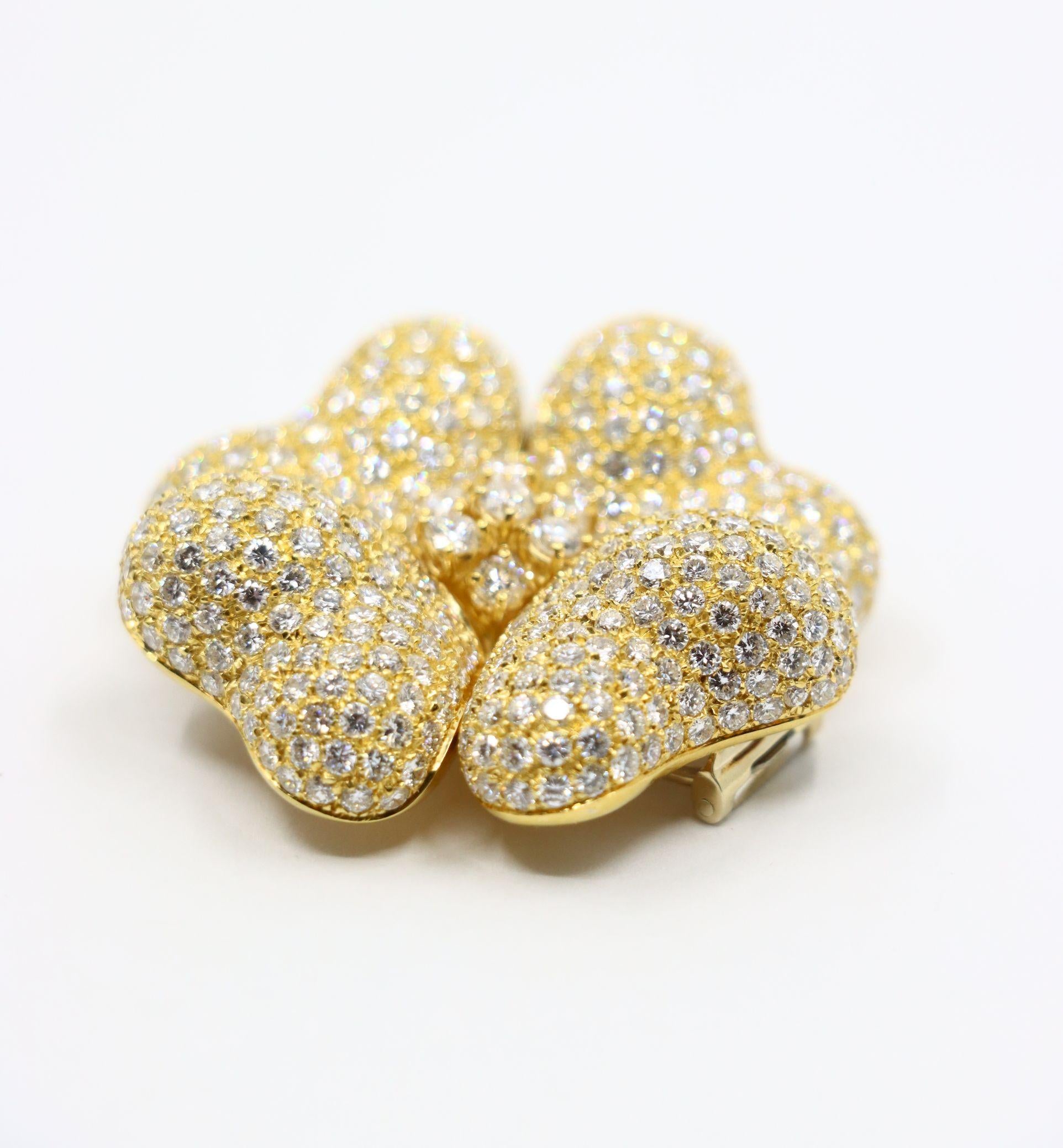 18K Gold Four Leaf Clover Diamonds Brooch