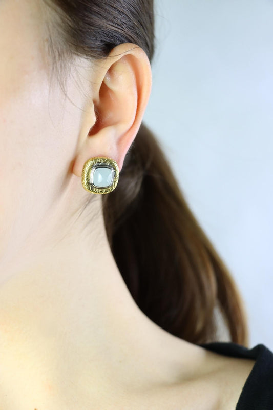 Vintage 18K Gold Square Jade Cabochon Earrings