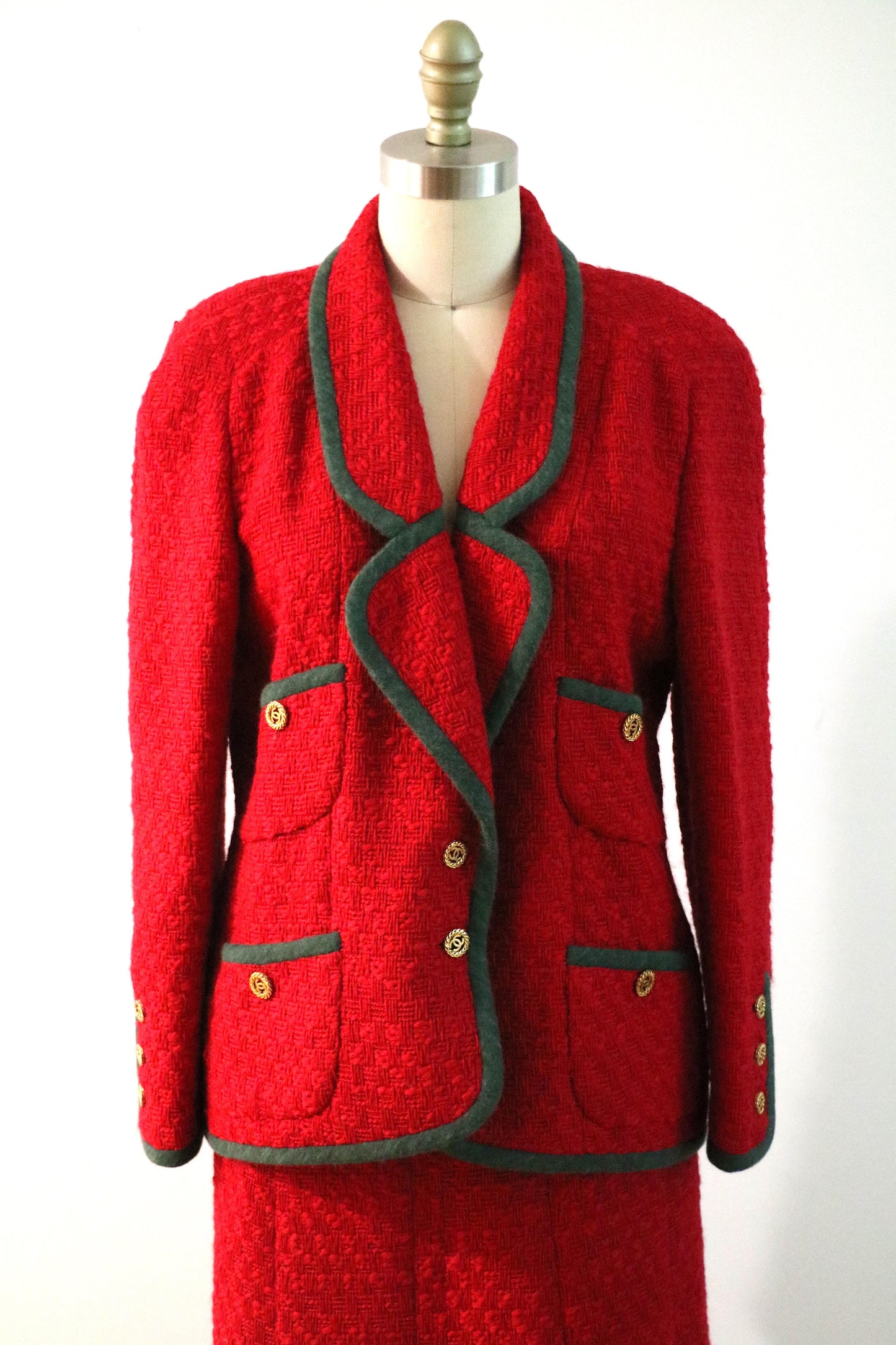 A Set of Vintage Chanel Boutique Red Tweed Green Trim Jacket & Skirt