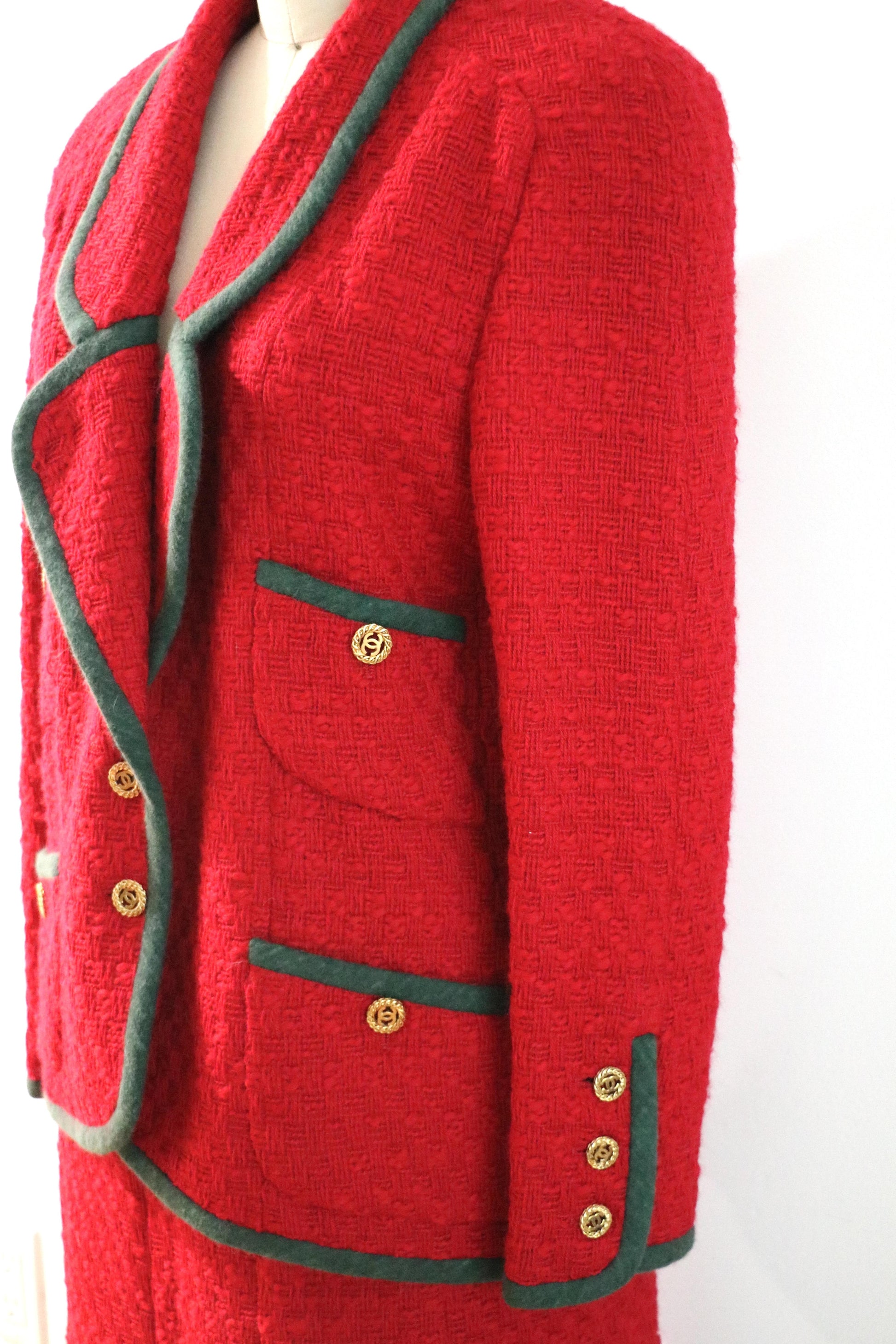 A Set of Vintage Chanel Boutique Red Tweed Green Trim Jacket & Skirt