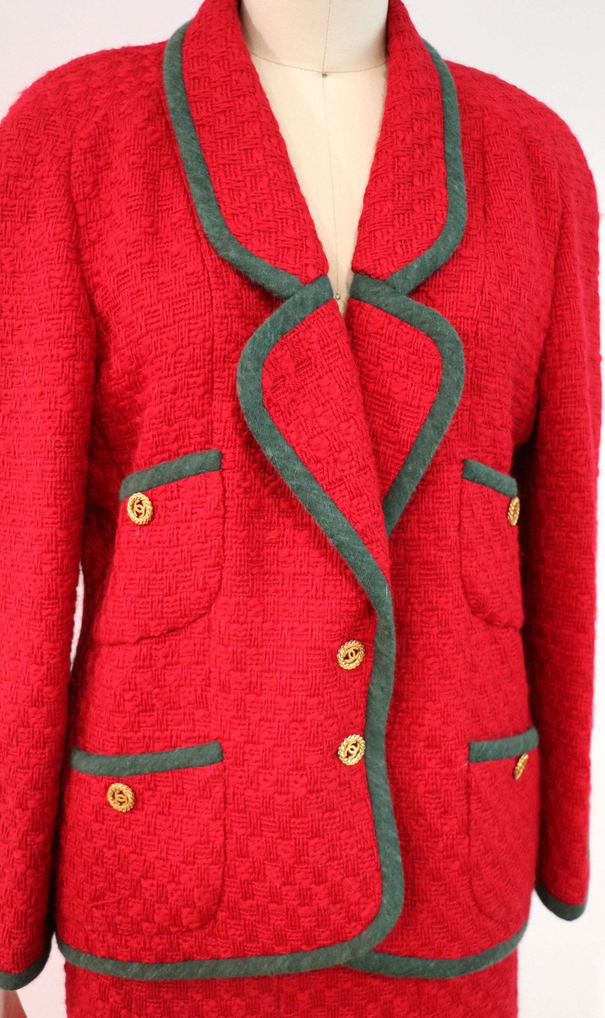 A Set of Vintage Chanel Boutique Red Tweed Green Trim Jacket & Skirt