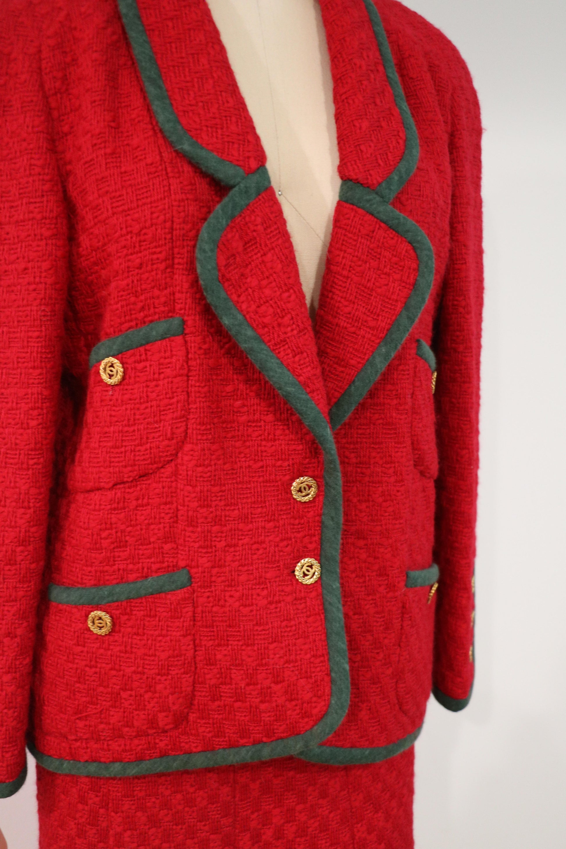 A Set of Vintage Chanel Boutique Red Tweed Green Trim Jacket & Skirt