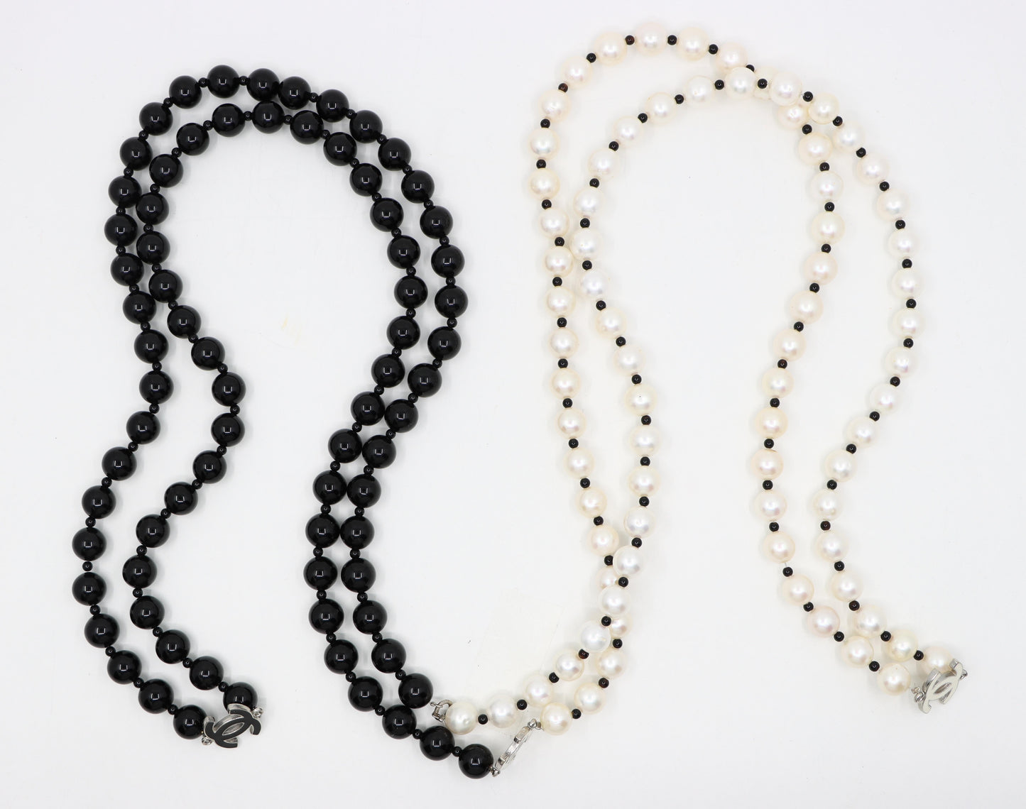 Chanel Black & White Faux Pearl Enamel Cc Logo Long Necklace