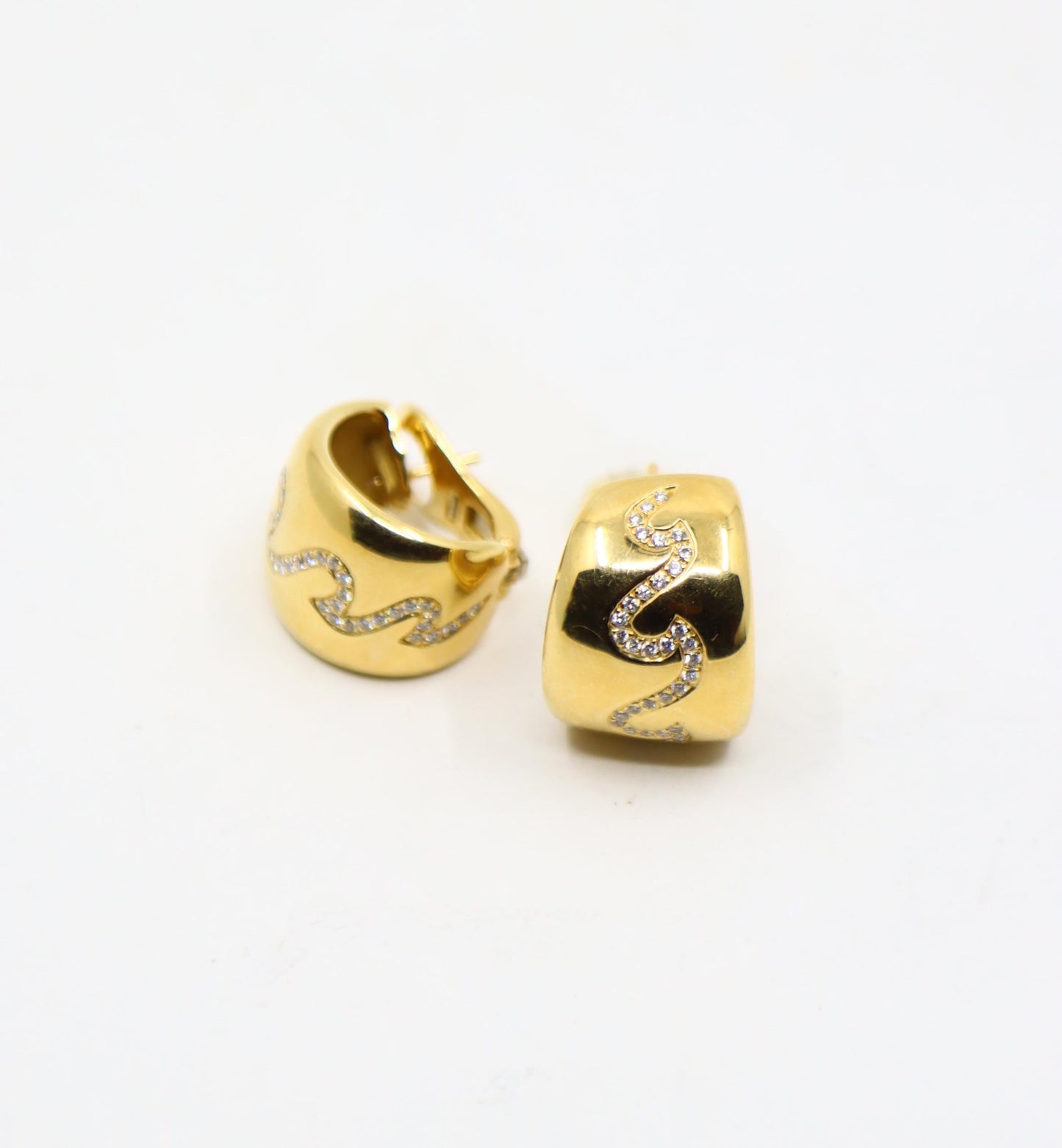 Van Cleef & Appels  18K Gold Diamond Hoop Earrings