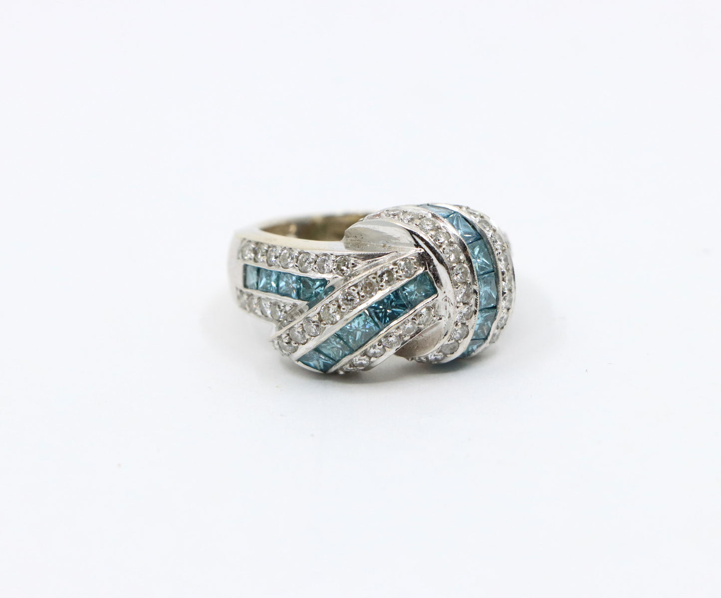 Platinum White & Blue Diamond Ring