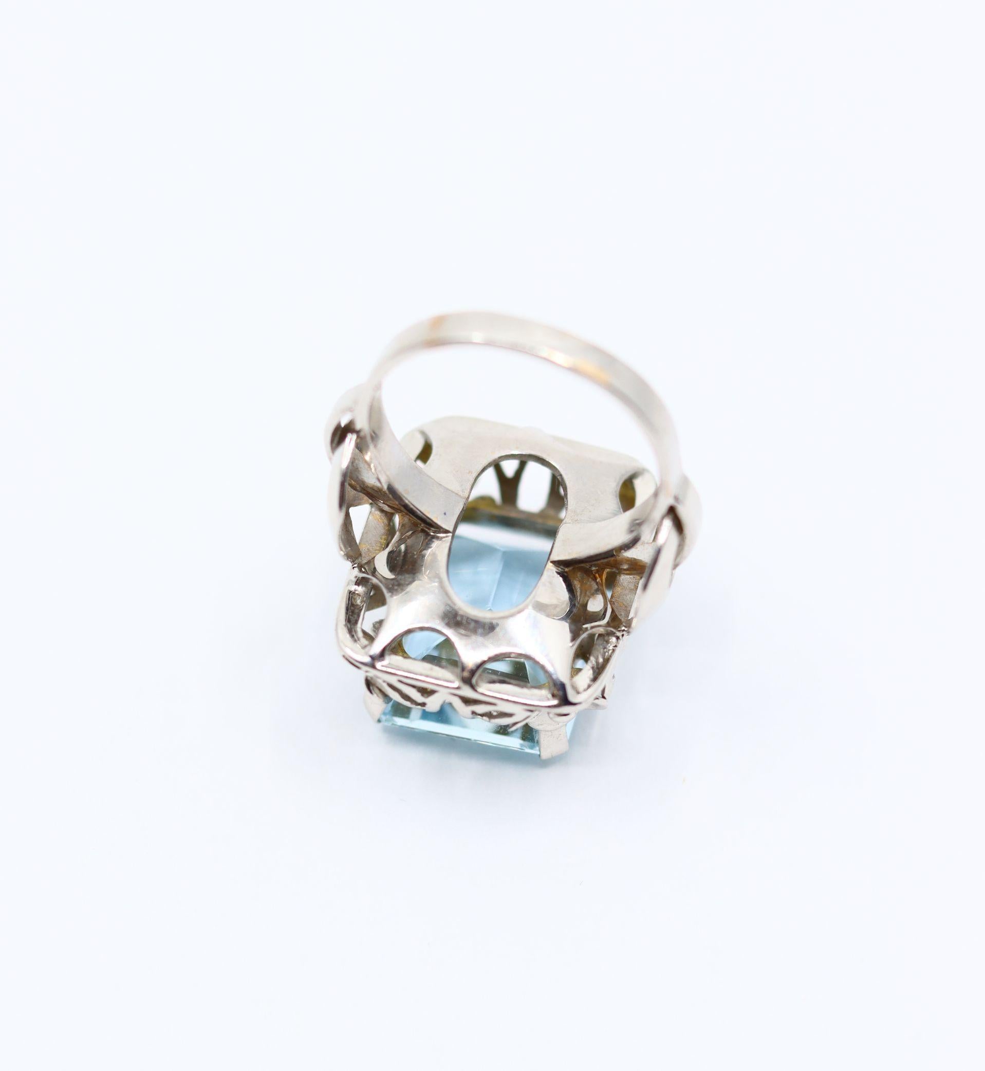 Vintage 14K White Gold Aquamarine Ring