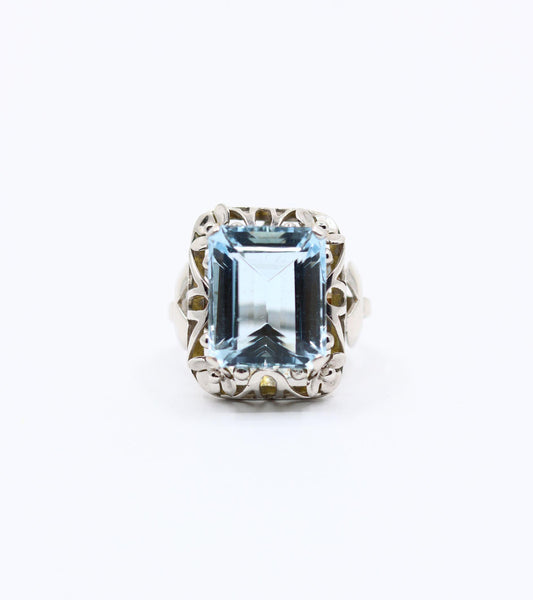 Vintage 14K White Gold Aquamarine Ring