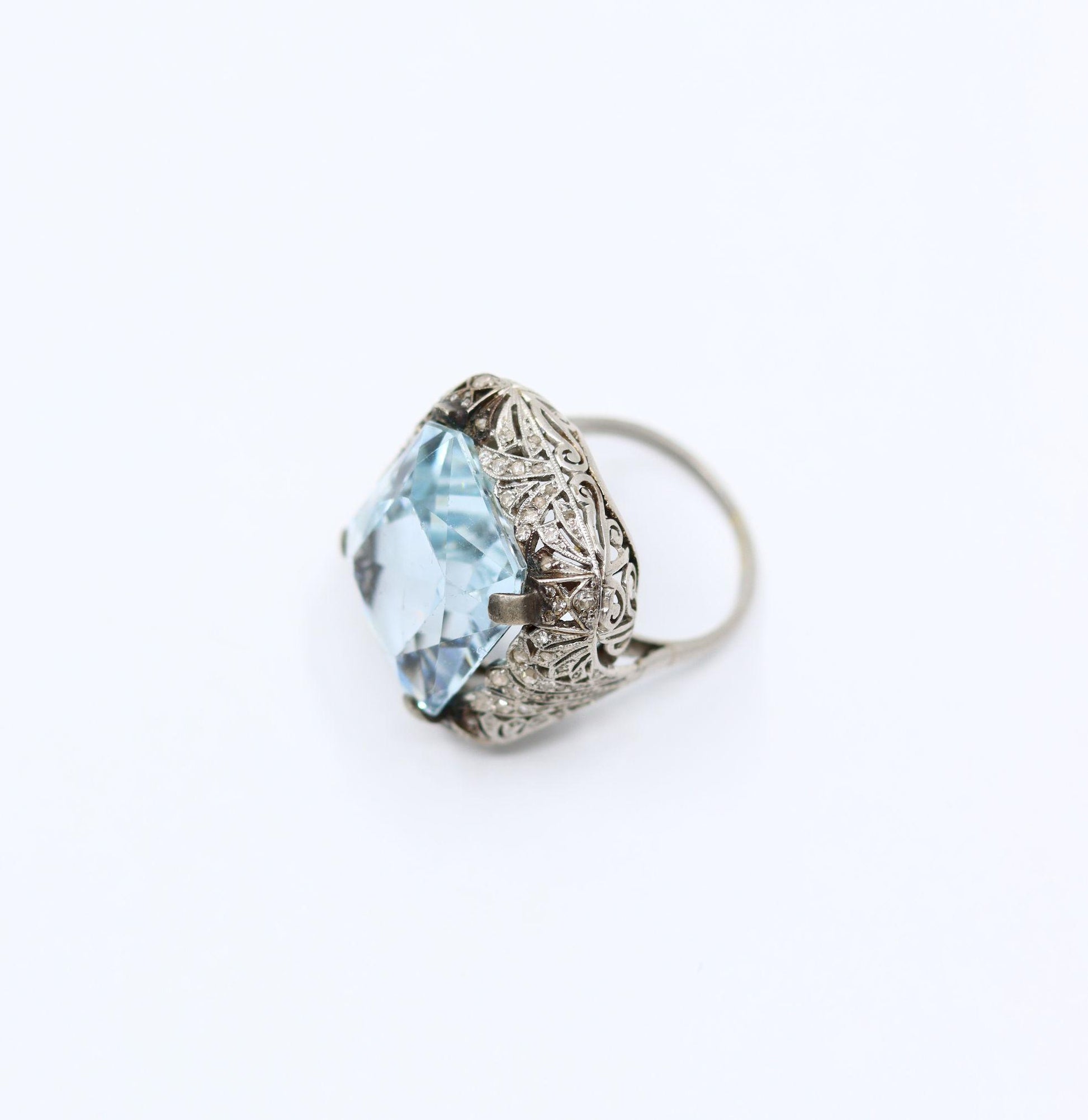 Art Deco Platinum Aquamarine Ring