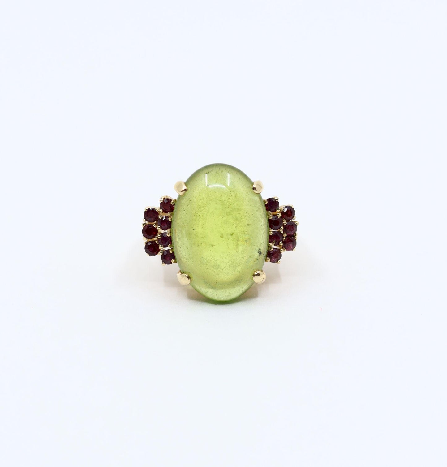 Vintage 14KT Gold Peridot Garnet Ring