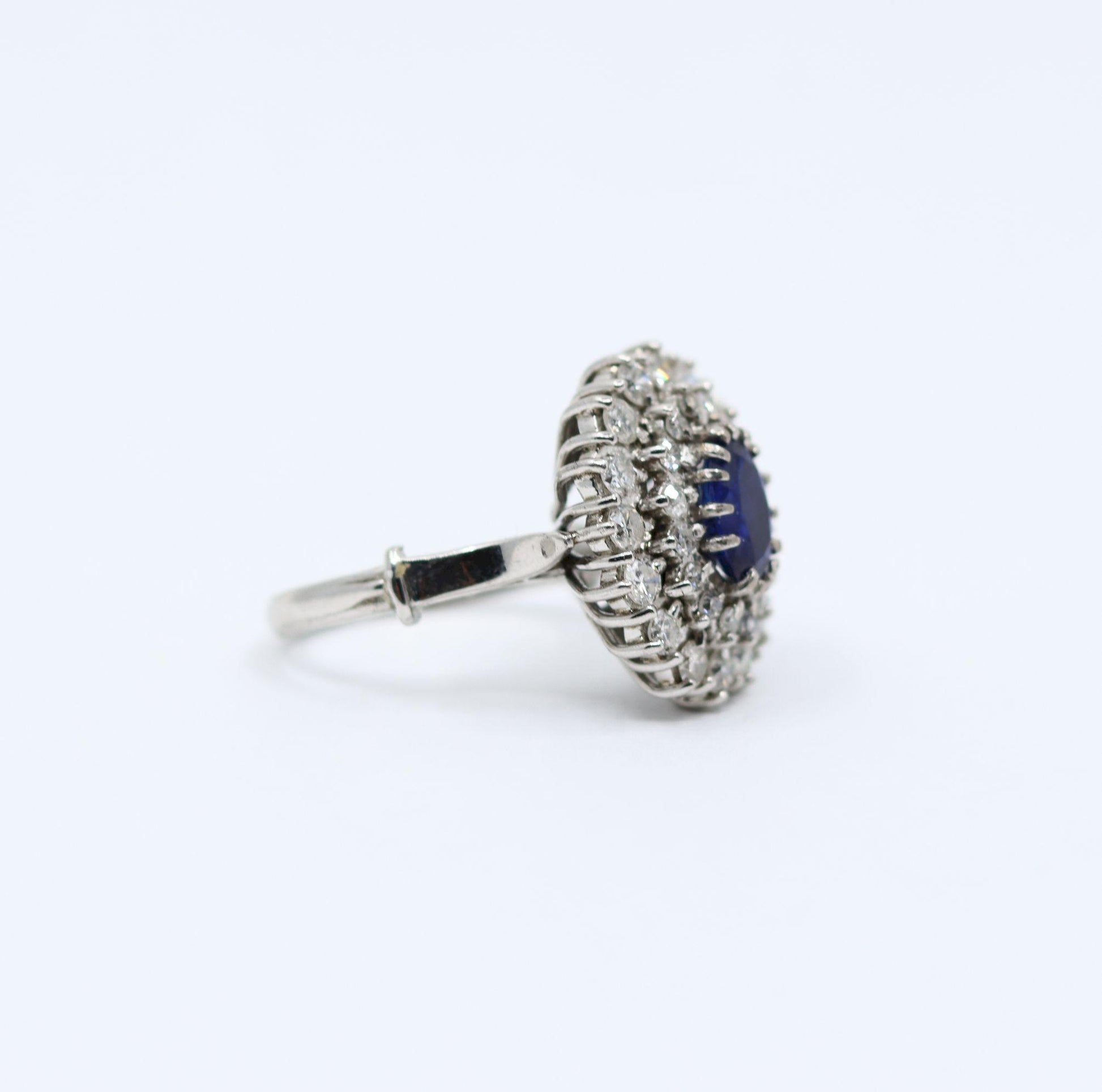 Vintage 14K White Gold Sapphire Diamonds Ring