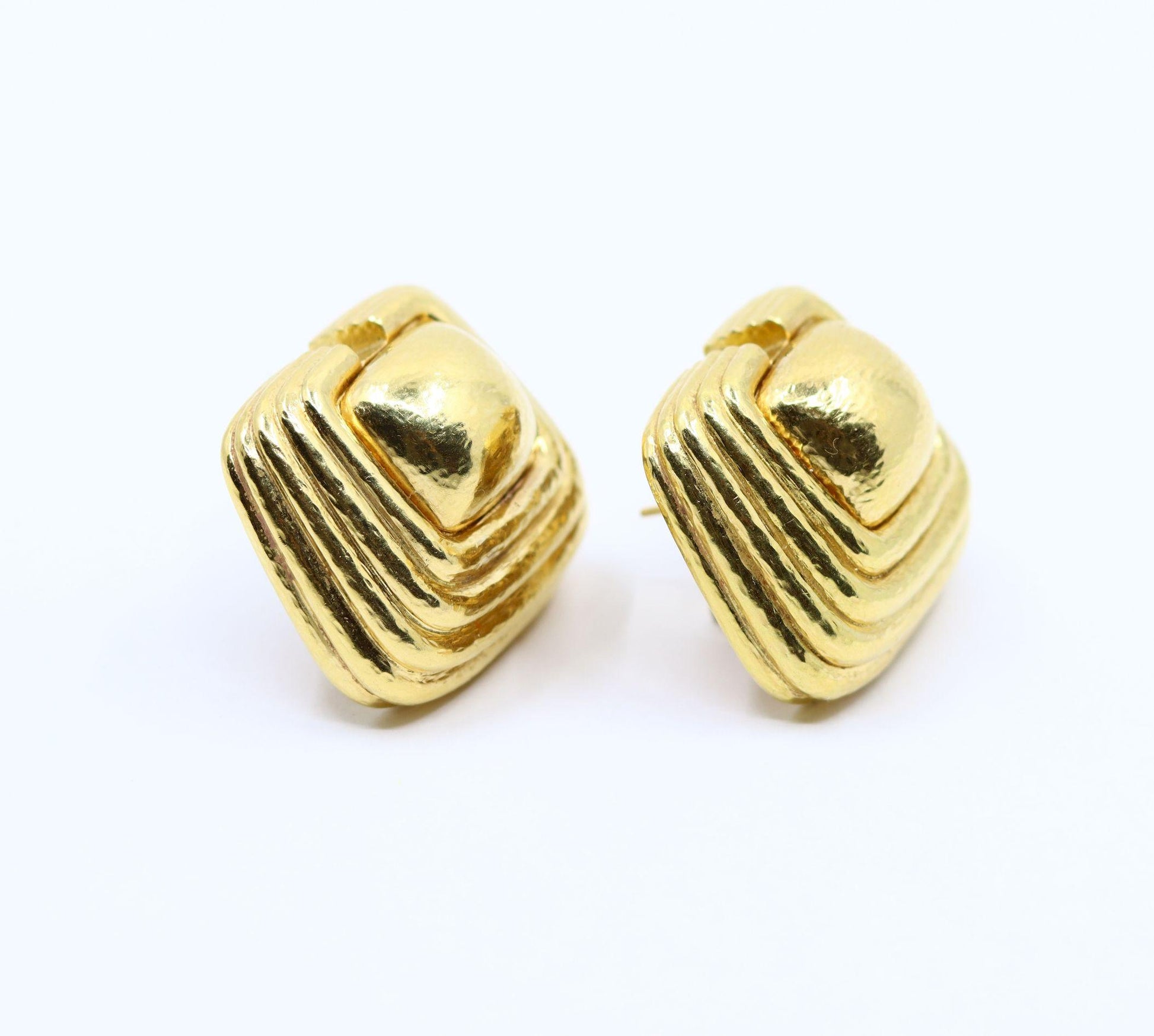 Vintage David Webb 18K Gold Textured Earring