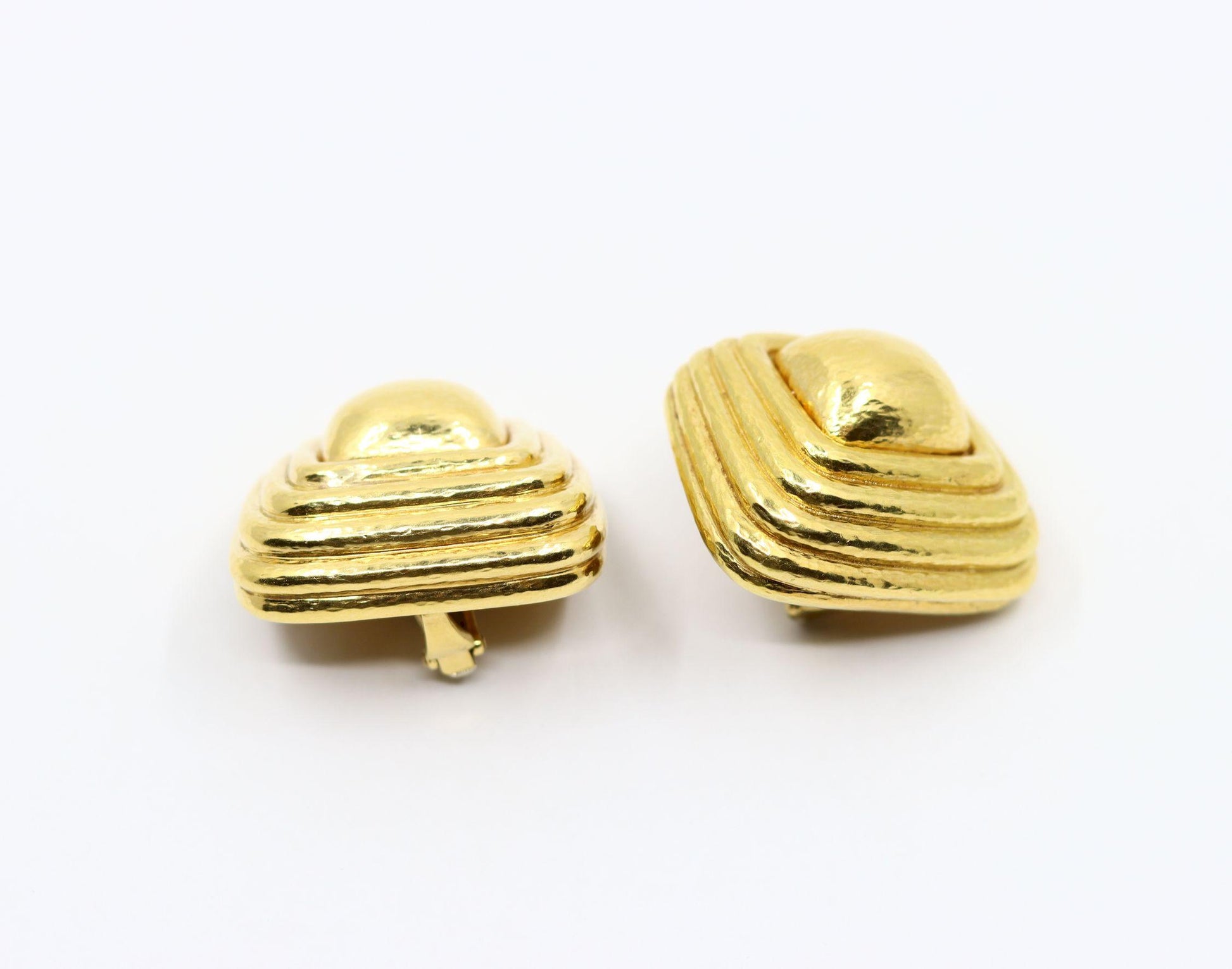 Vintage David Webb 18K Gold Textured Earring