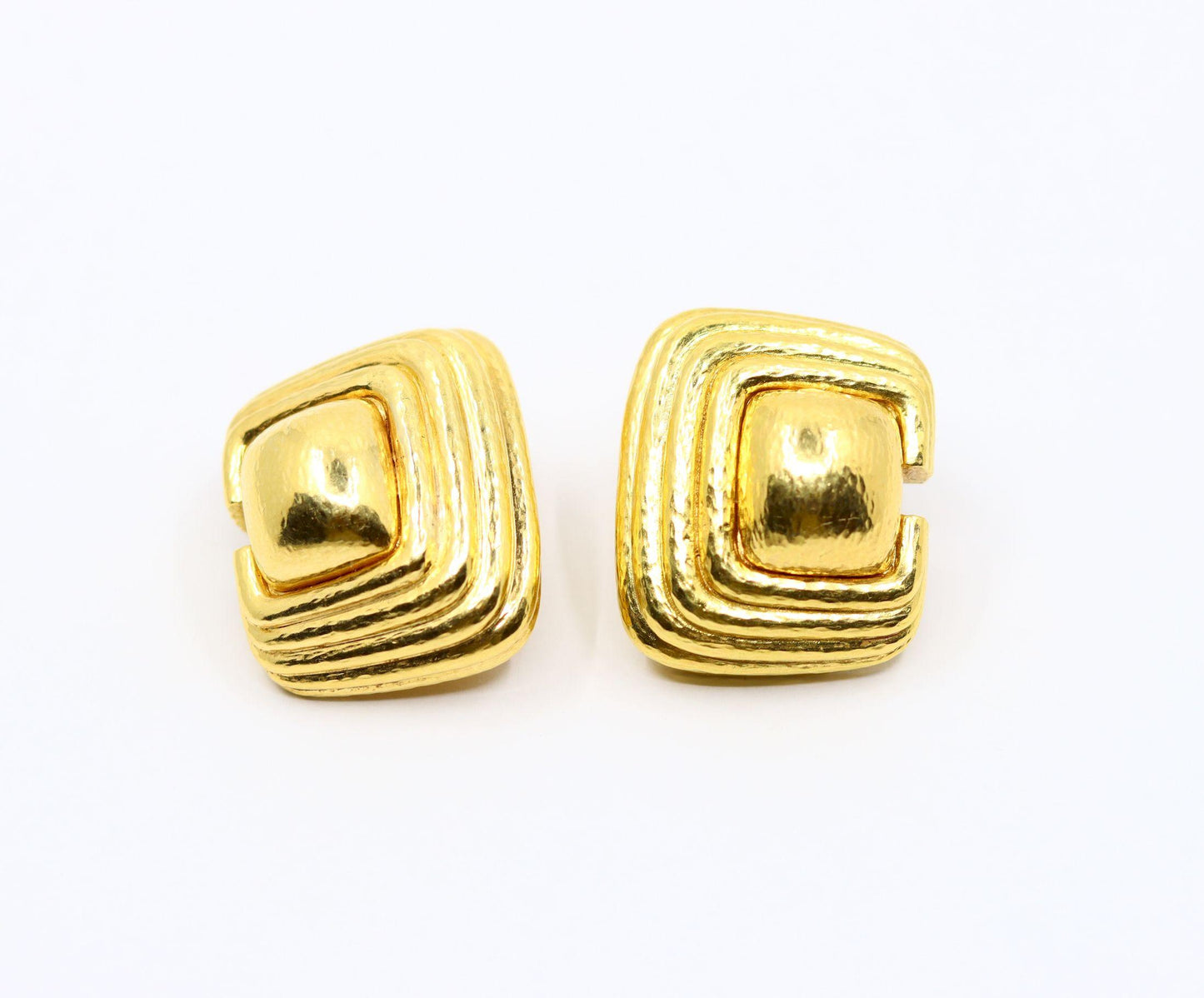 Vintage David Webb 18K Gold Textured Earring