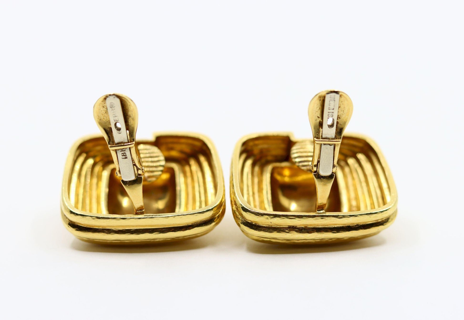 Vintage David Webb 18K Gold Textured Earring