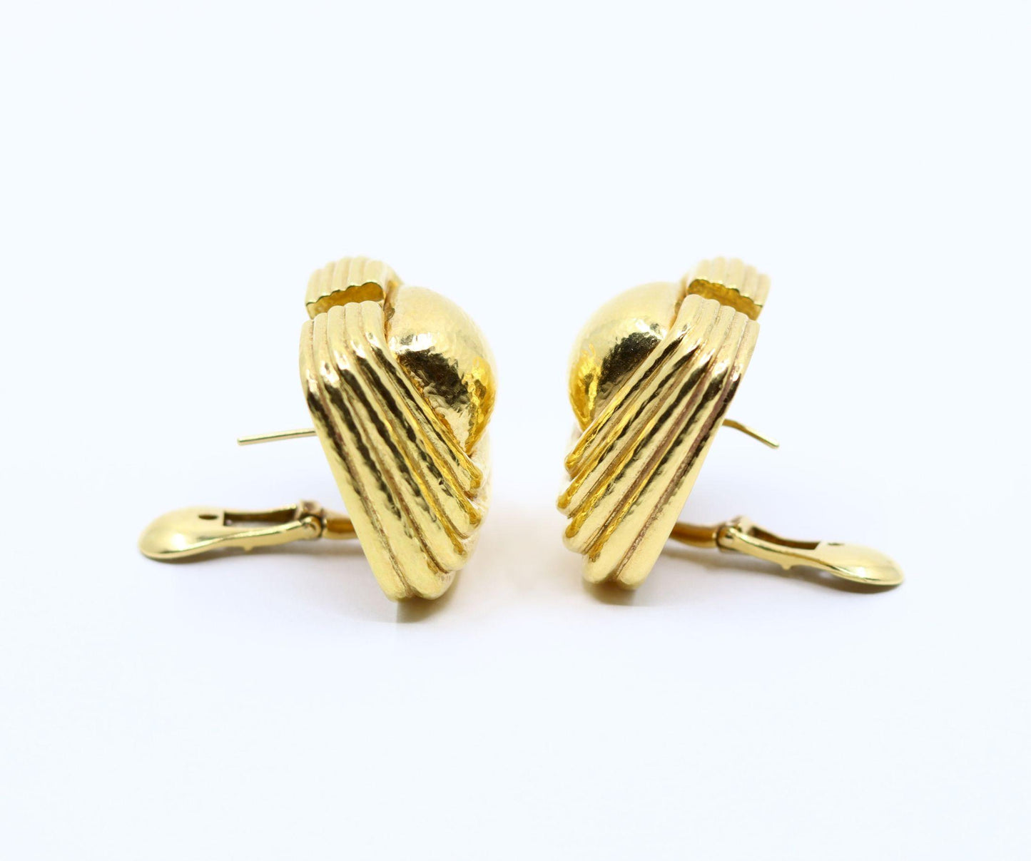 Vintage David Webb 18K Gold Textured Earring