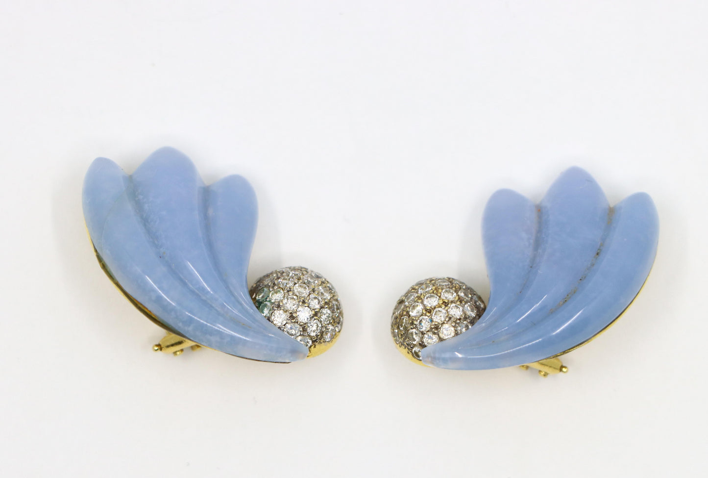 Vintage 18K Gold Blue Chalcedony Diamonds Earring