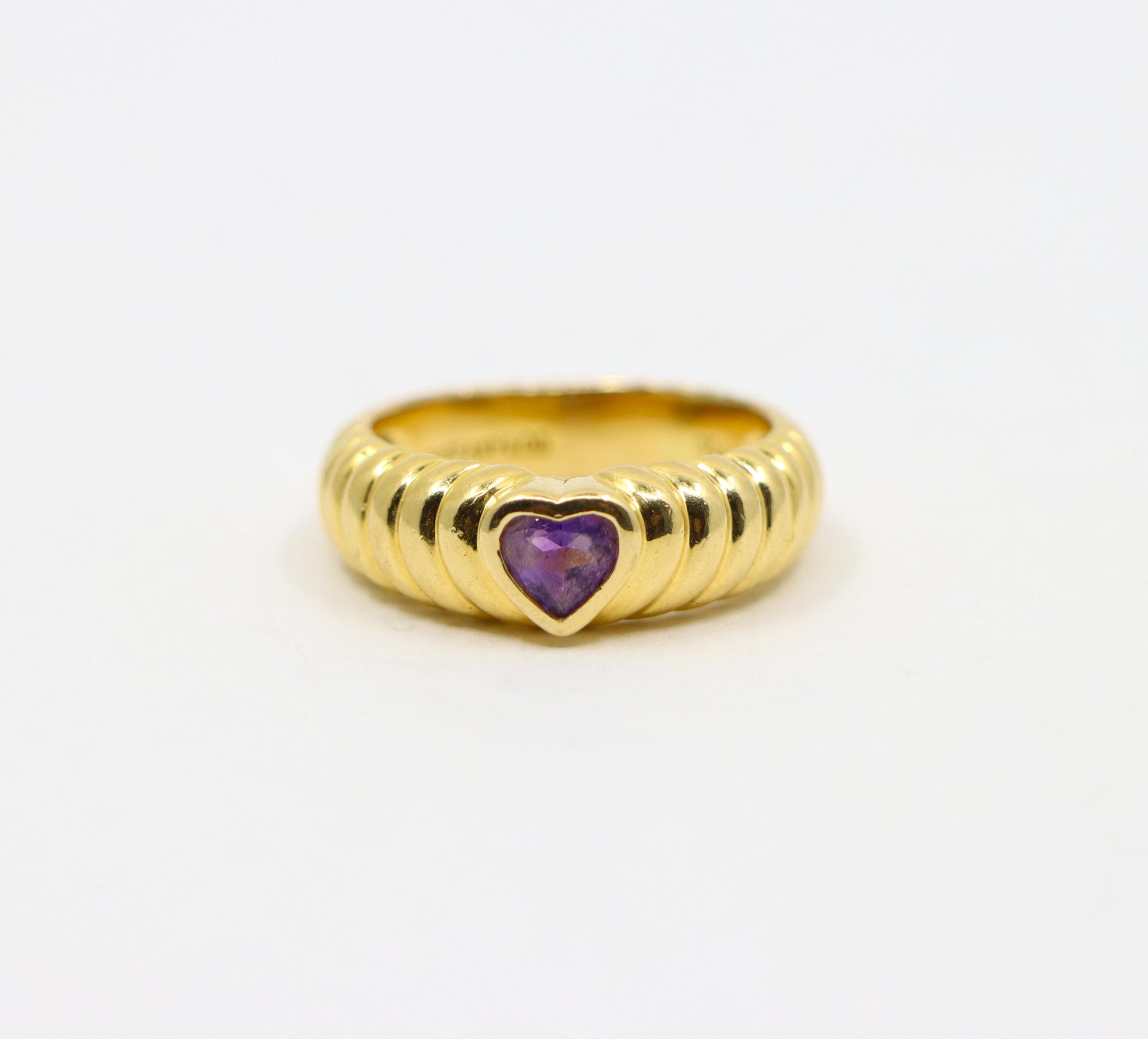 Tiffany & Co. 18K Gold Heart Shape Cut Amethyst Ring