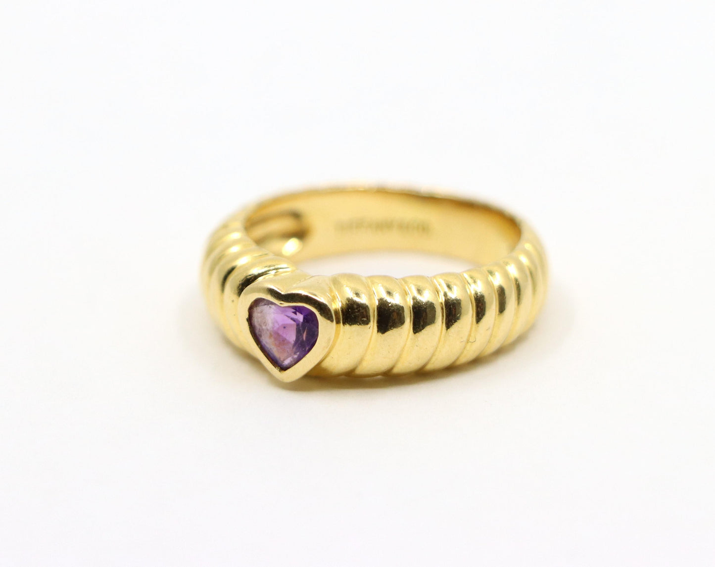 Tiffany & Co. 18K Gold Heart Shape Cut Amethyst Ring