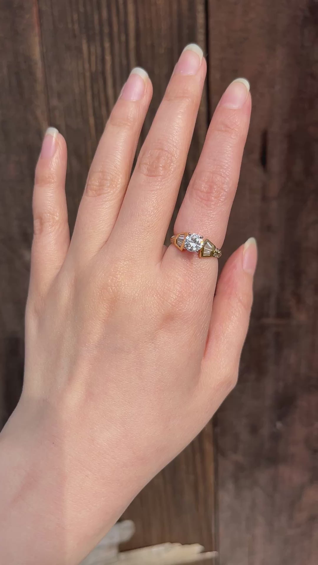 Vintage 18K Gold Diamond Ring