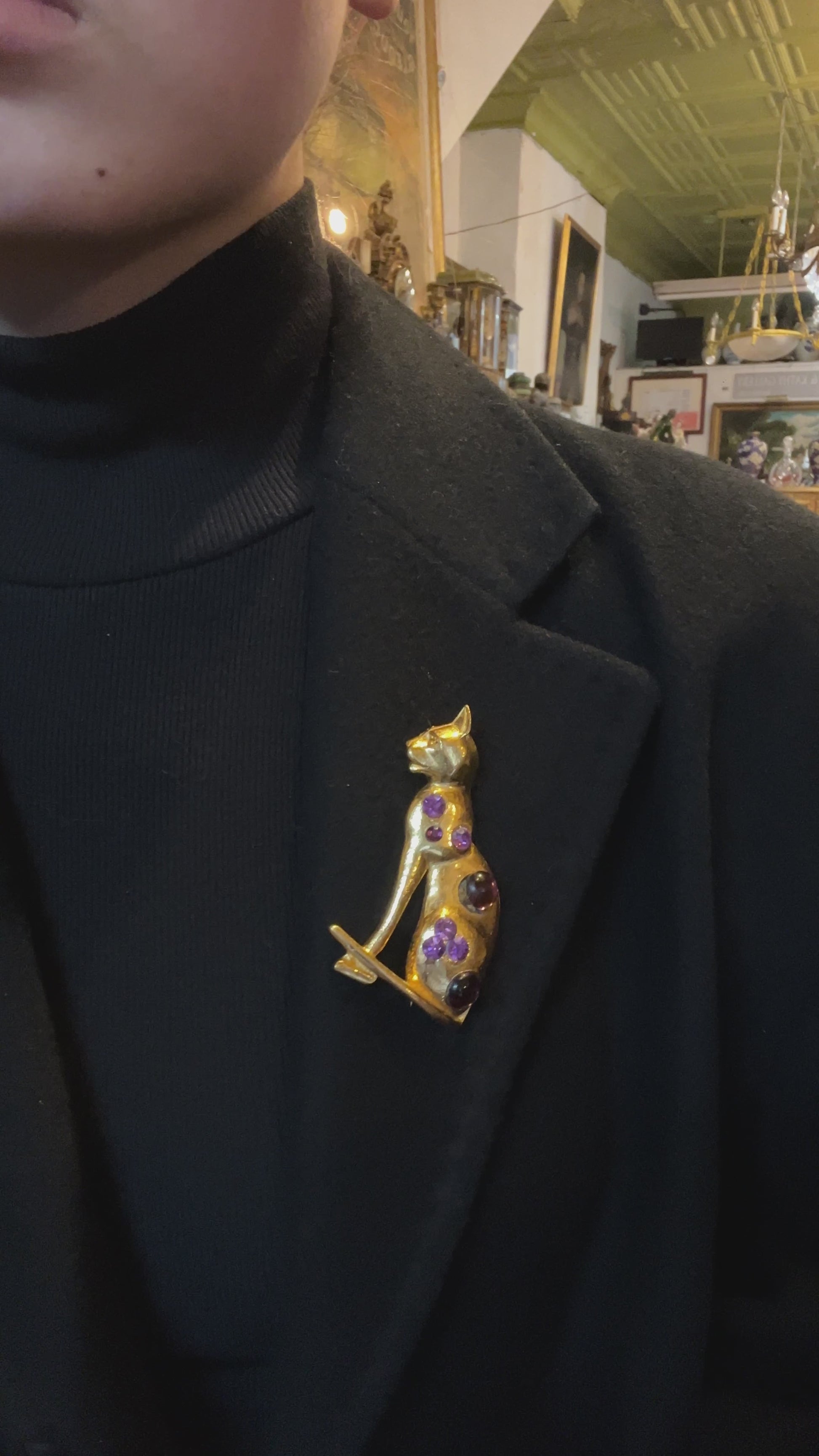 Vintage MOSELL Gold Tone Purple Rhinestone Cat Pendant