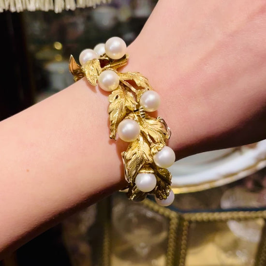 Buccellati 18K Gold Leaf Motif Pearl Bracelet