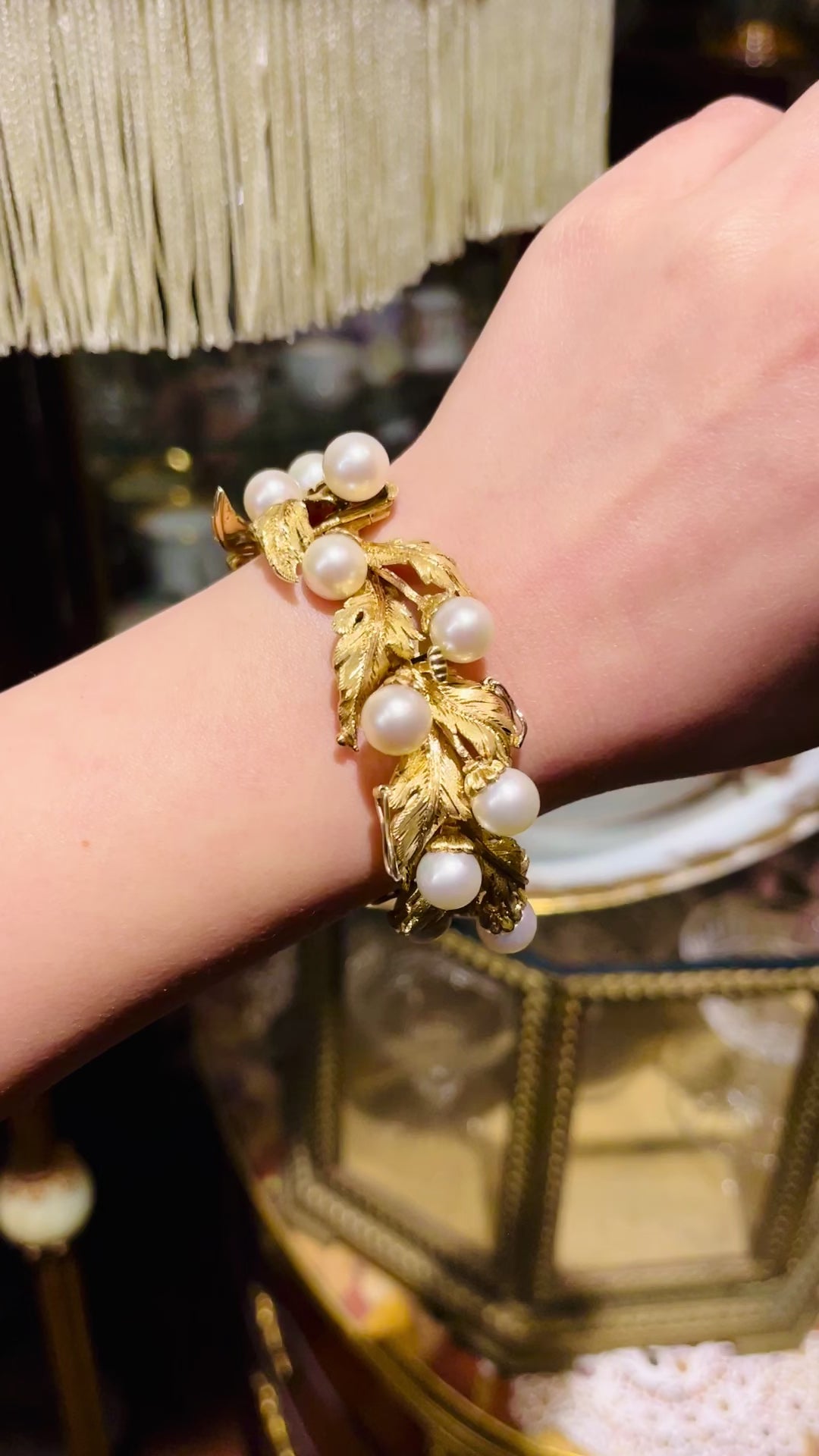 Buccellati 18K Gold Leaf Motif Pearl Bracelet