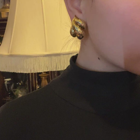 Henry Dunay 18K Gold Textured Earring