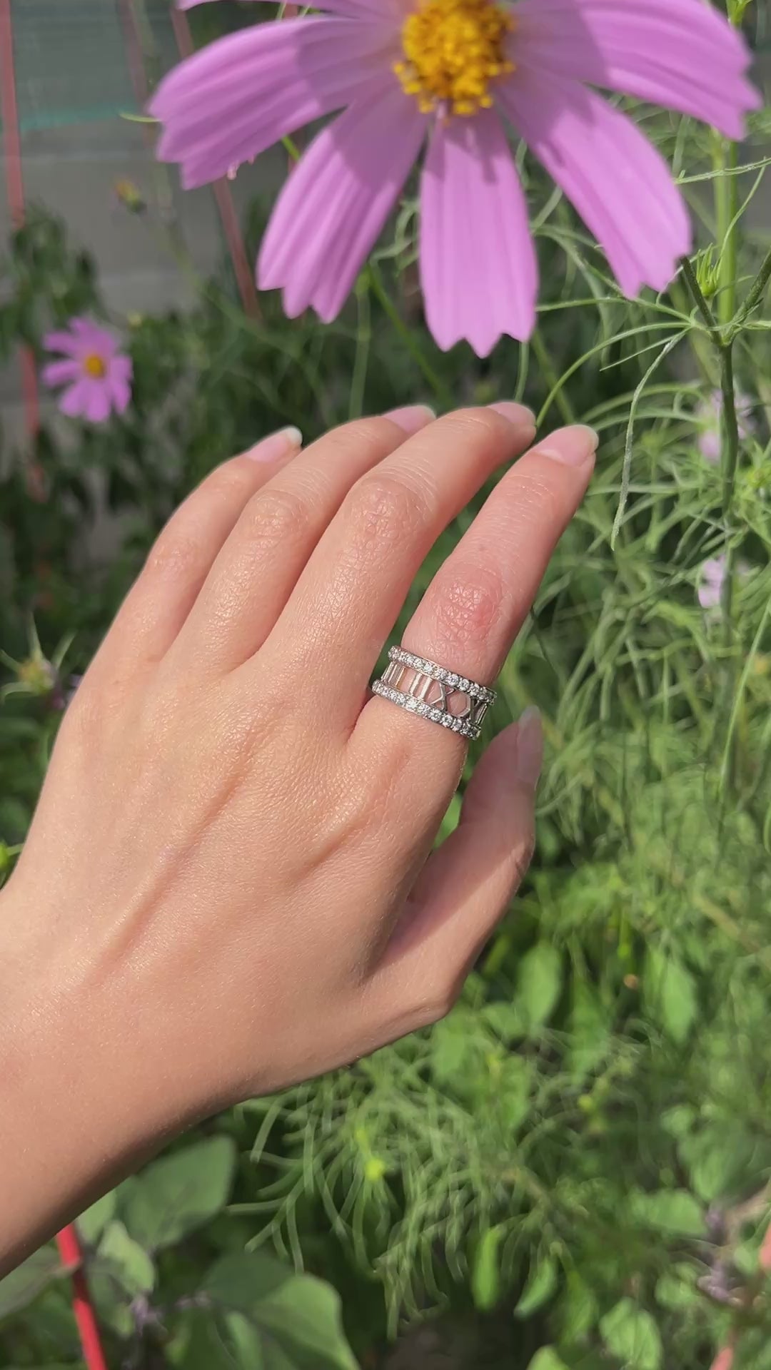 Vintage Tiffany & Co 18K White Gold Diamonds Open Atlas Ring