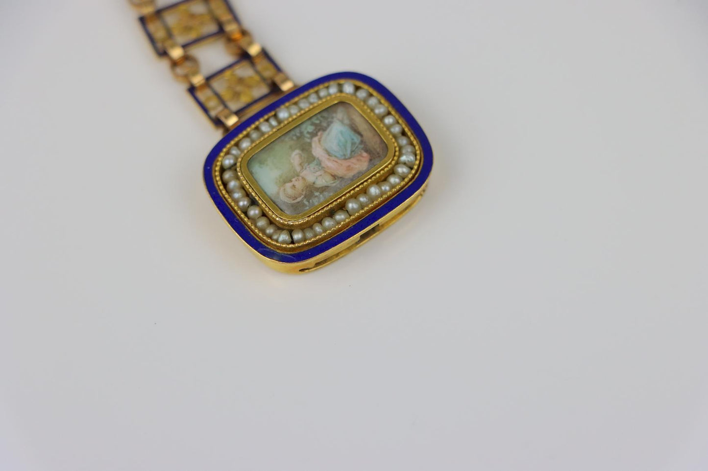 Antique 18K Gold Hand Painted Portrait Enamel Pearl Bracelet