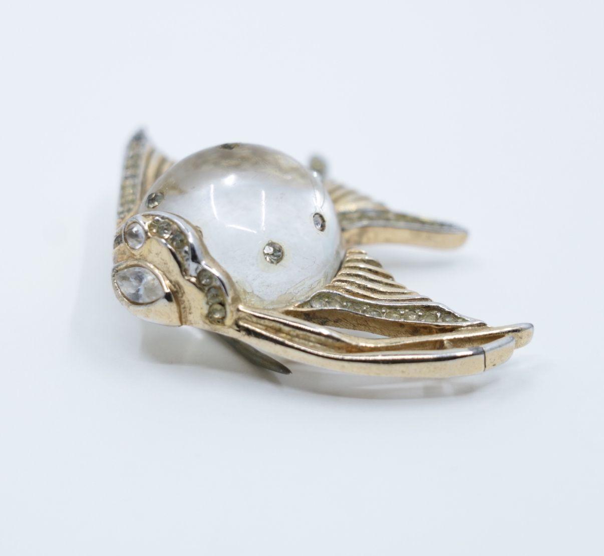 Vintage CORO TRIFARI Lucite Jelly Belly Fish Brooch