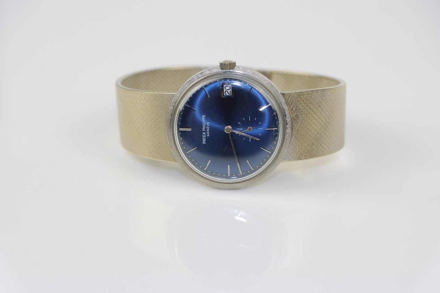 Rare Patek Philippe 18K White Gold Blue Dial Mesh Bracelet Watch CALATRAVA 3445