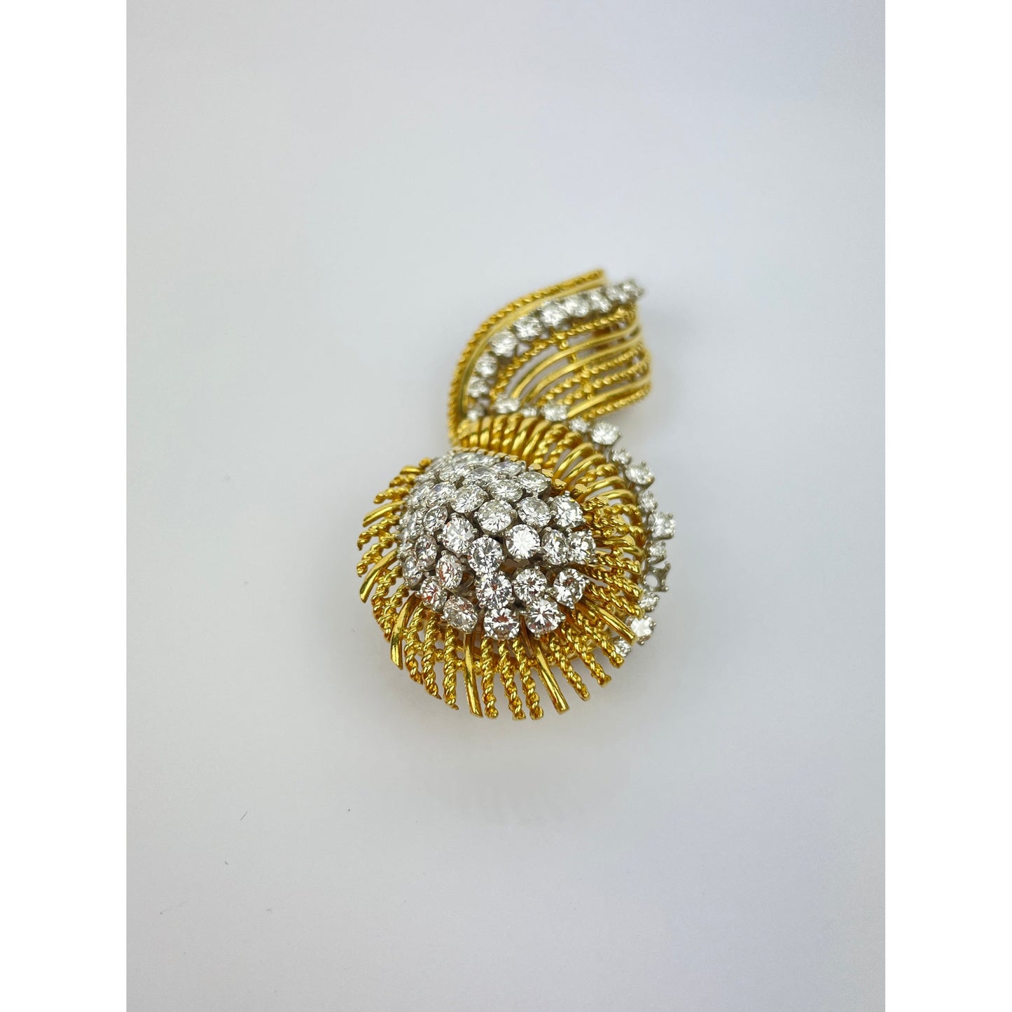 18k Gold 6.15 Carat Diamond Flower Brooch Pin