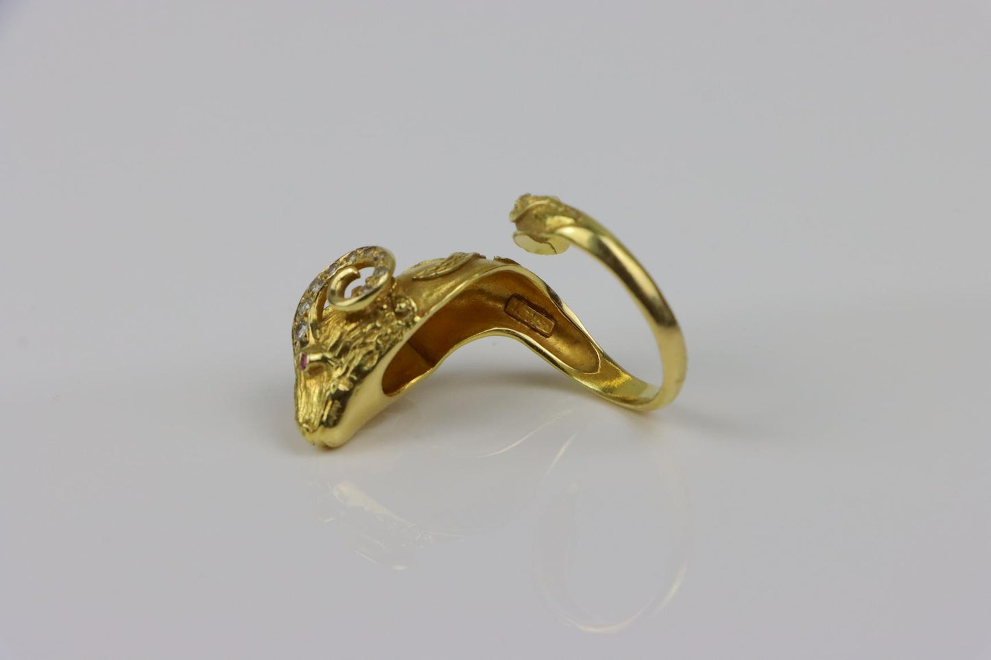 Vintage Greek 18K Gold Ram Ring Attrib. Zolotas