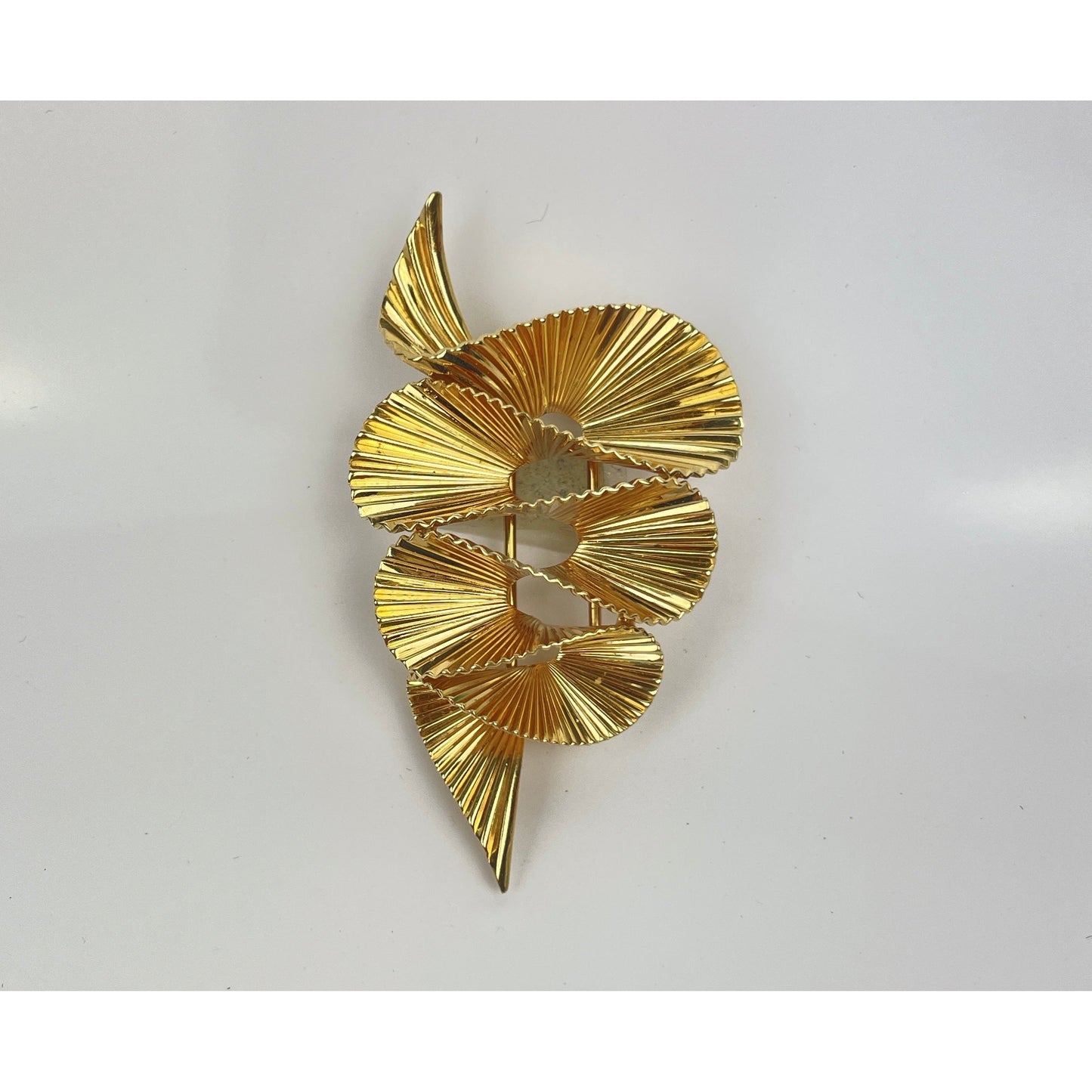 Vintage Retro Tiffany & Co. 14k Gold Swirl Brooch Pin