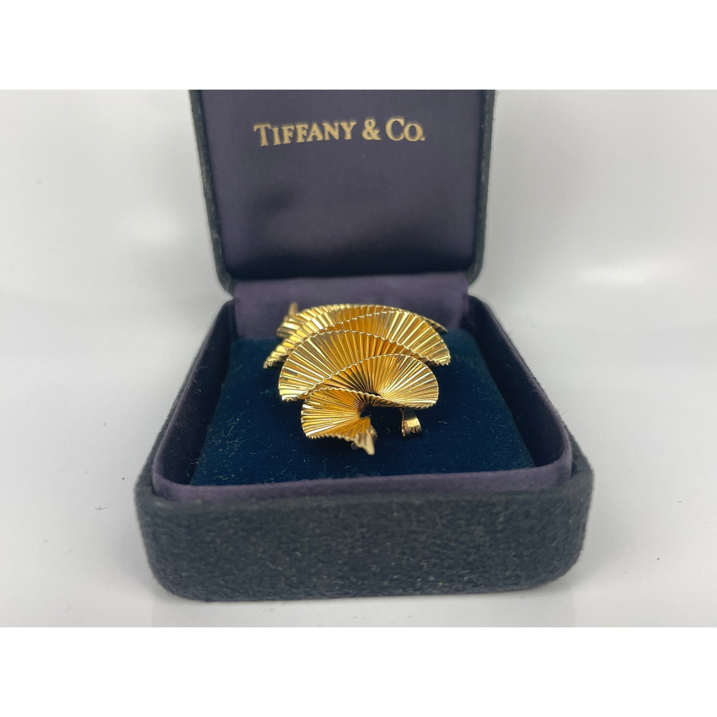 Vintage Retro Tiffany & Co. 14k Gold Swirl Brooch Pin